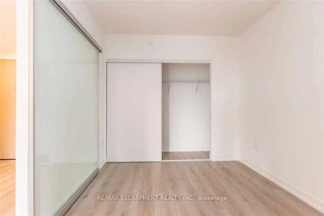 395 Bloor Street E, #2201