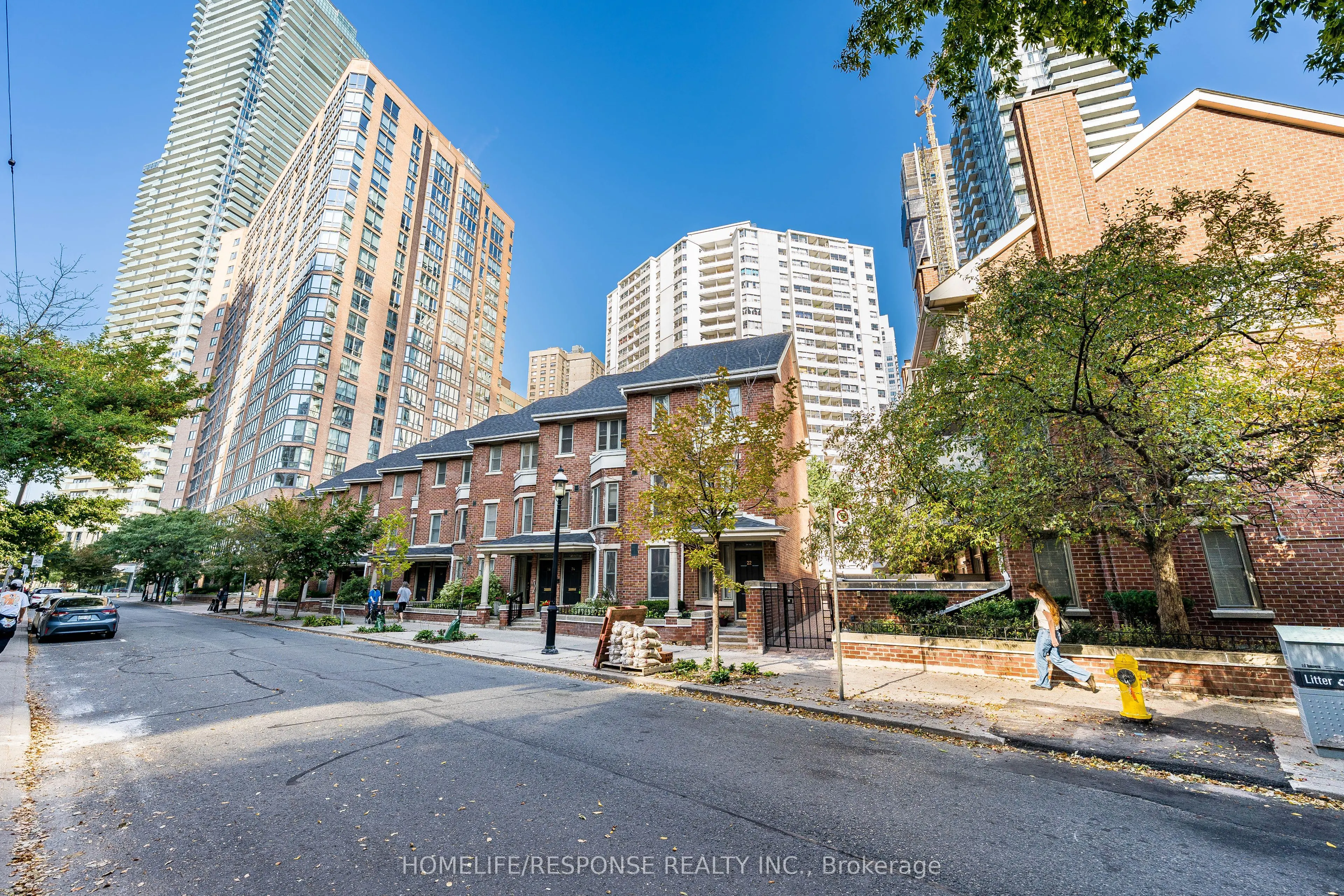 24 IRWIN Avenue