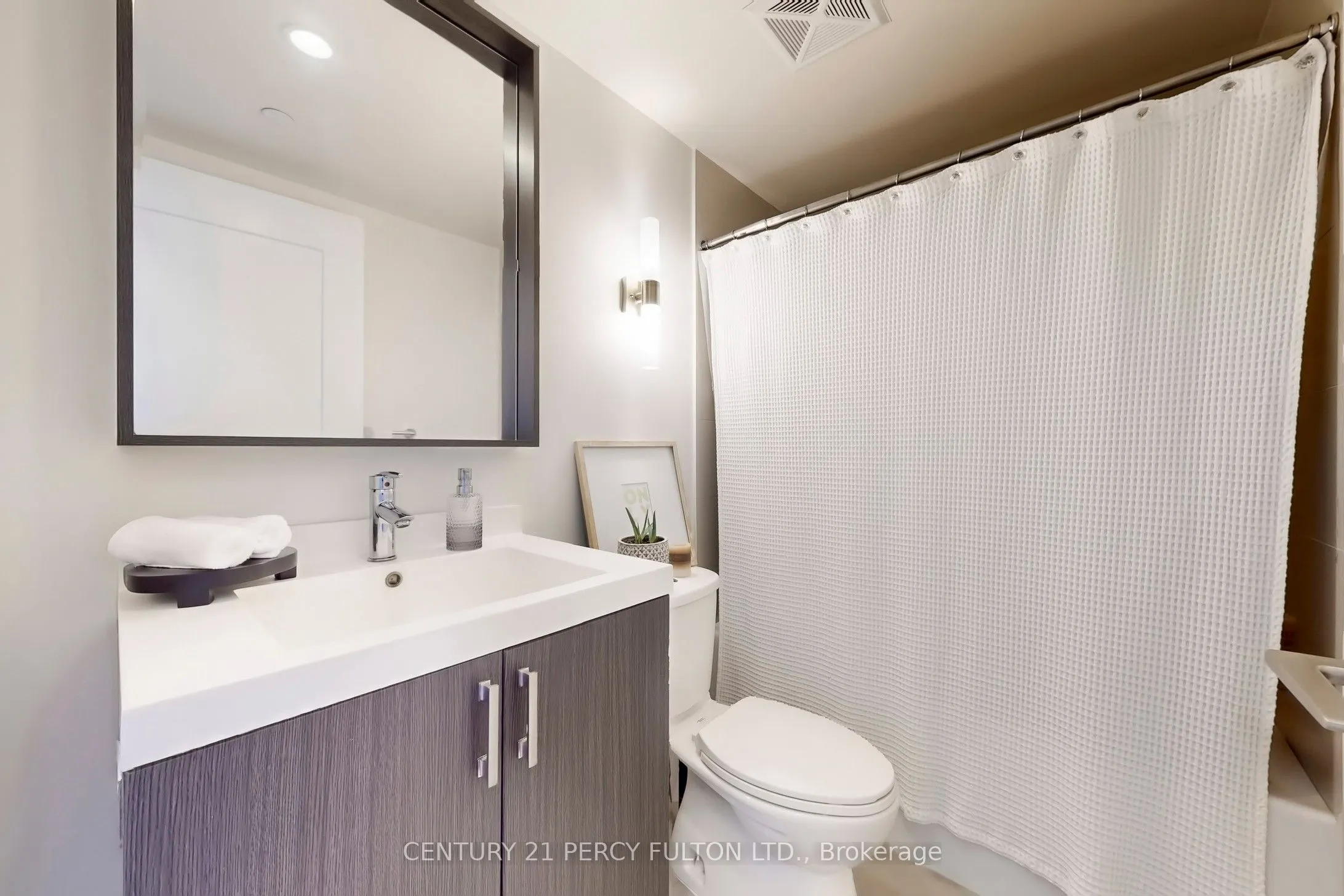 18 Graydon Hall Drive, #2405