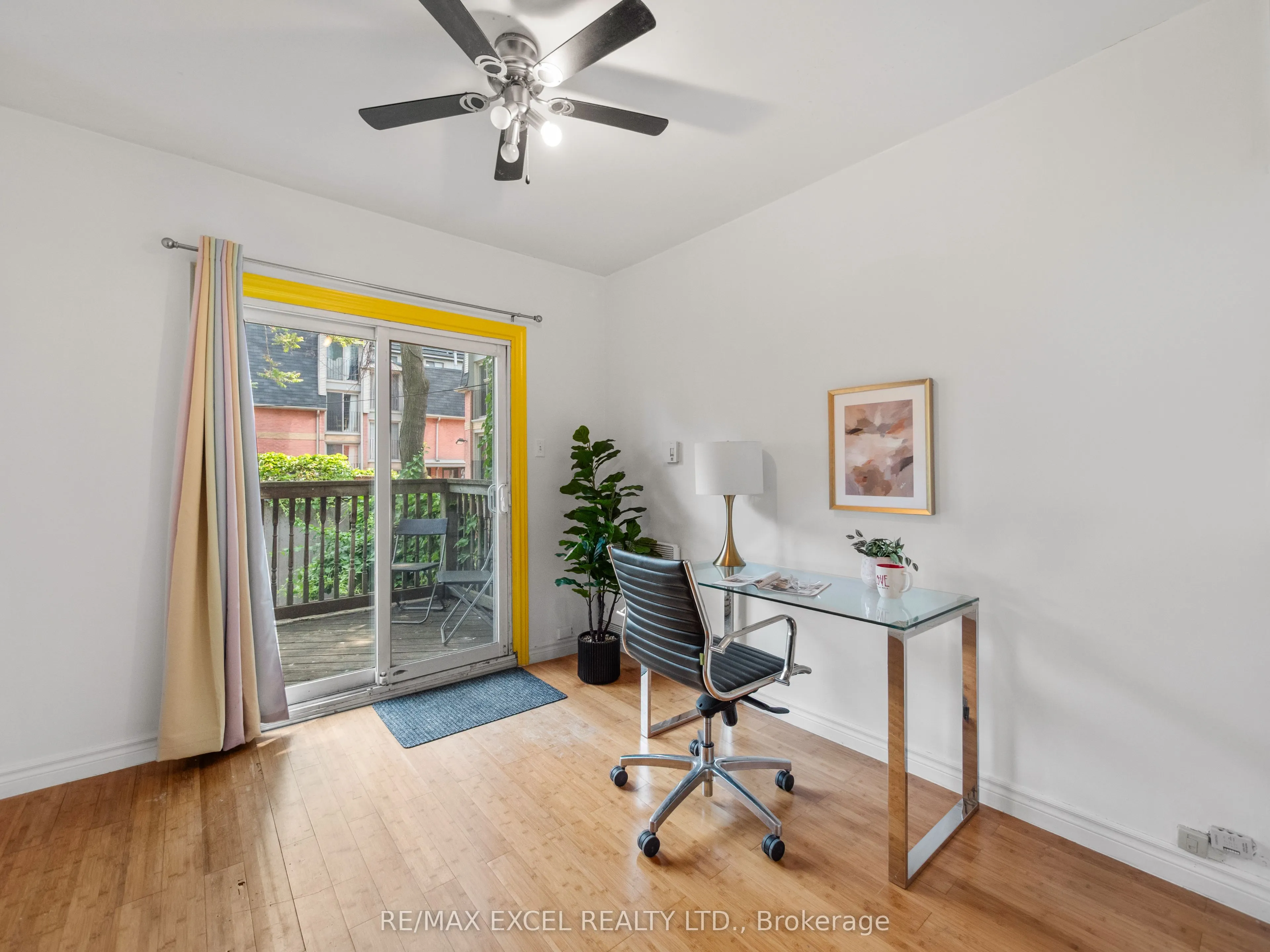 137 Gerrard Street E, #Main