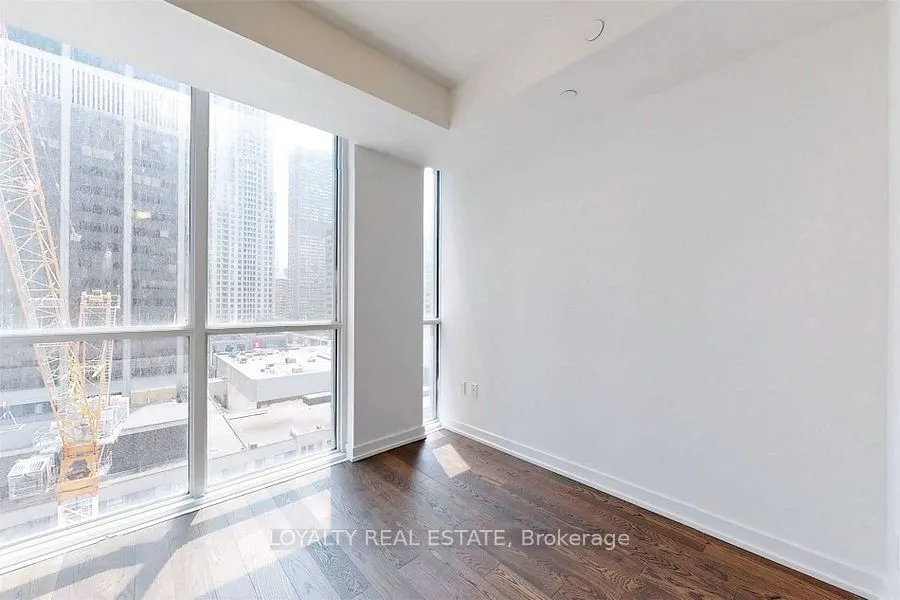 1 Yorkville Avenue, #801
