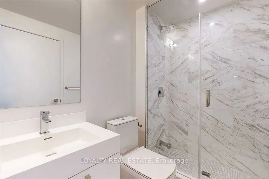 1 Yorkville Avenue, #801