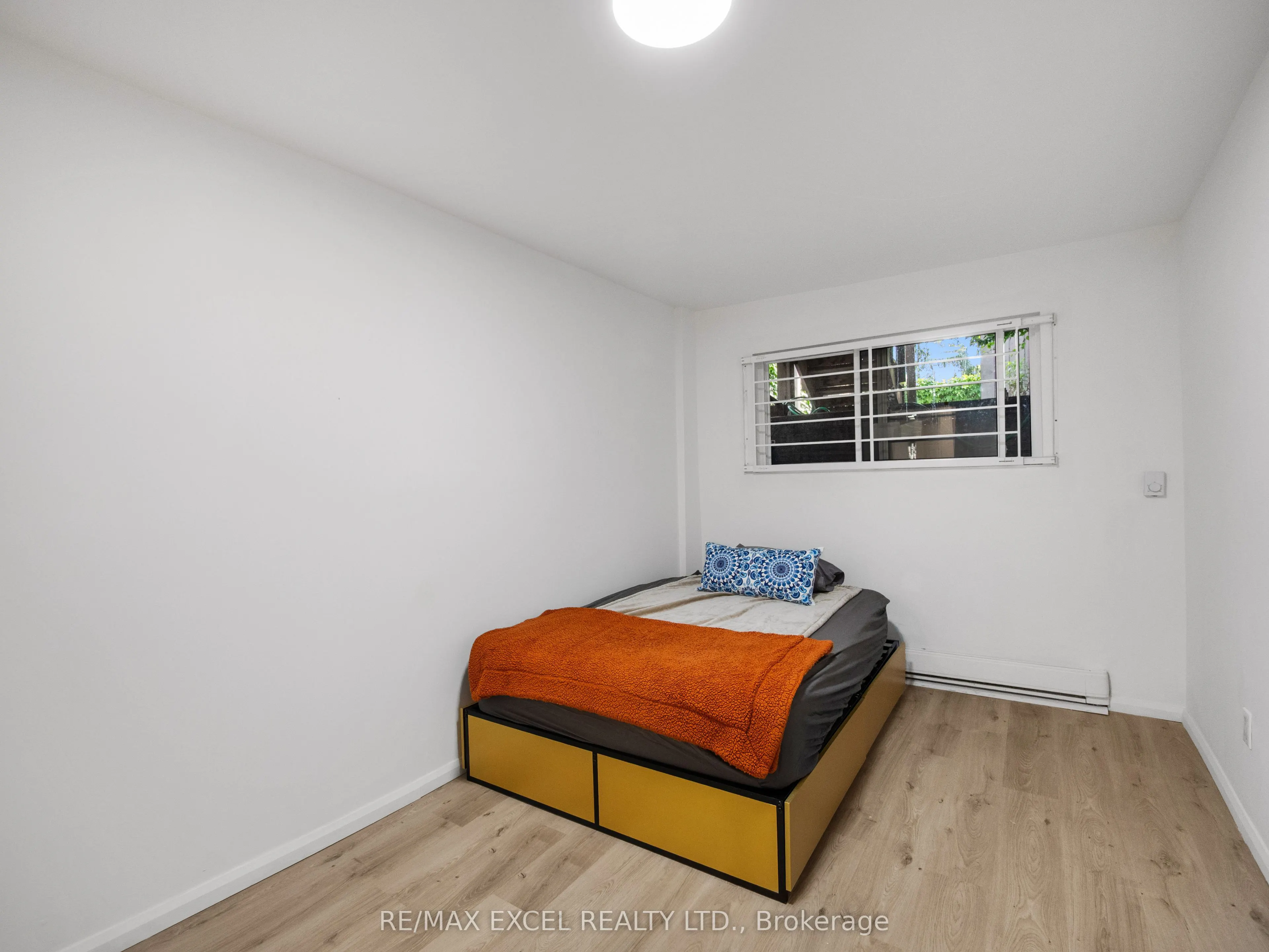137 Gerrard Street E, #Bsmt