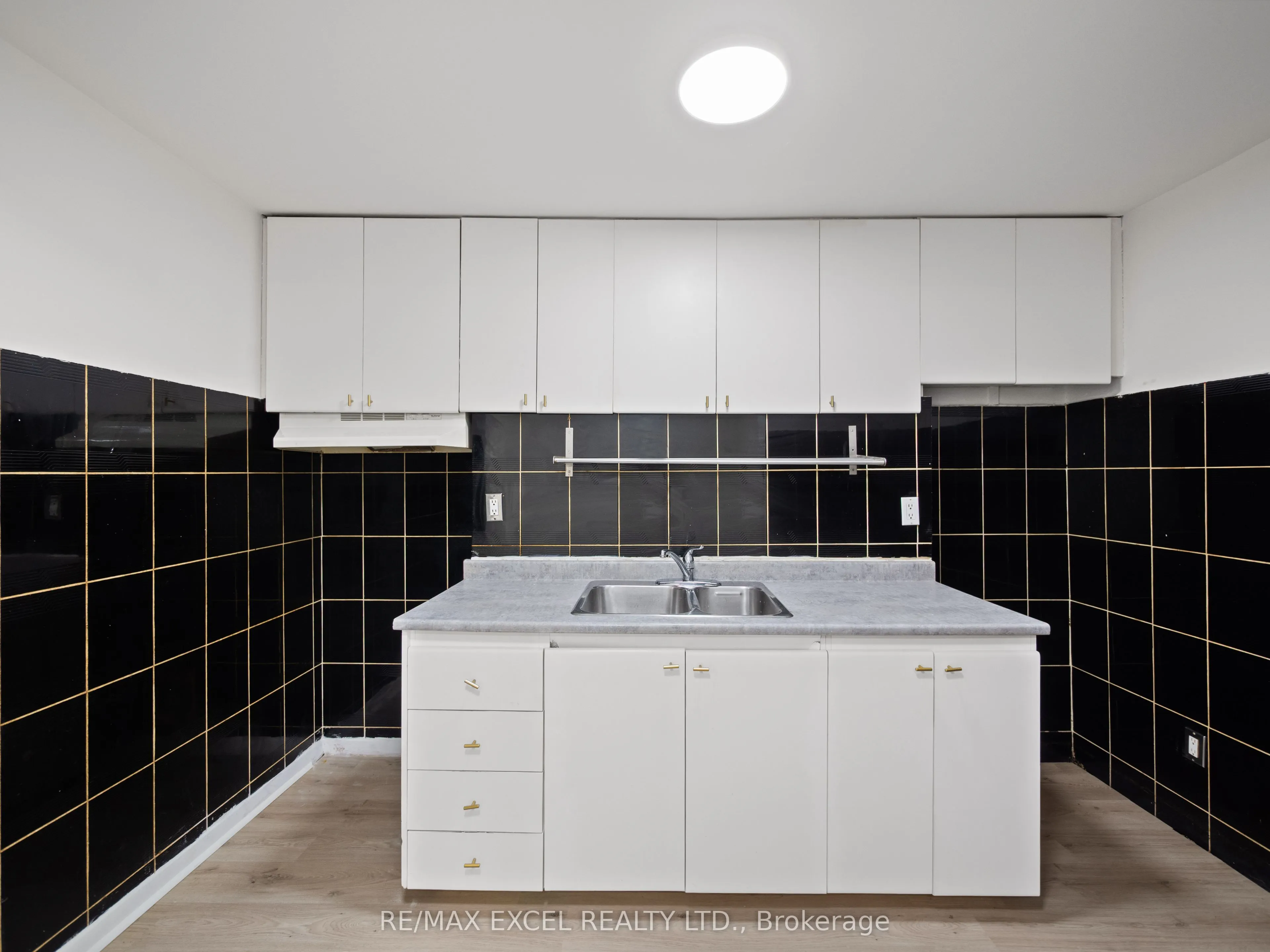 137 Gerrard Street E, #Bsmt