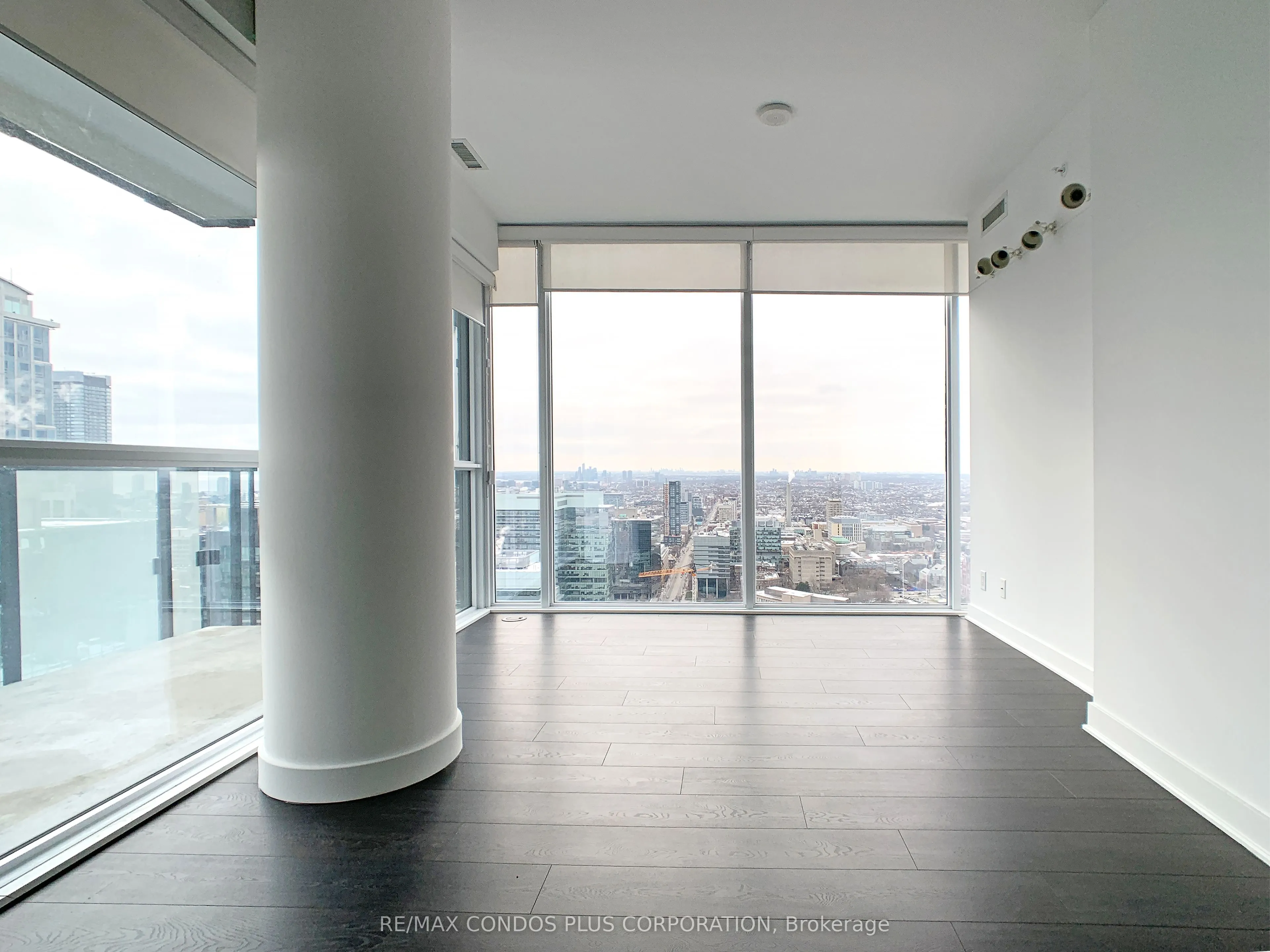 15 Grenville Street, #3803