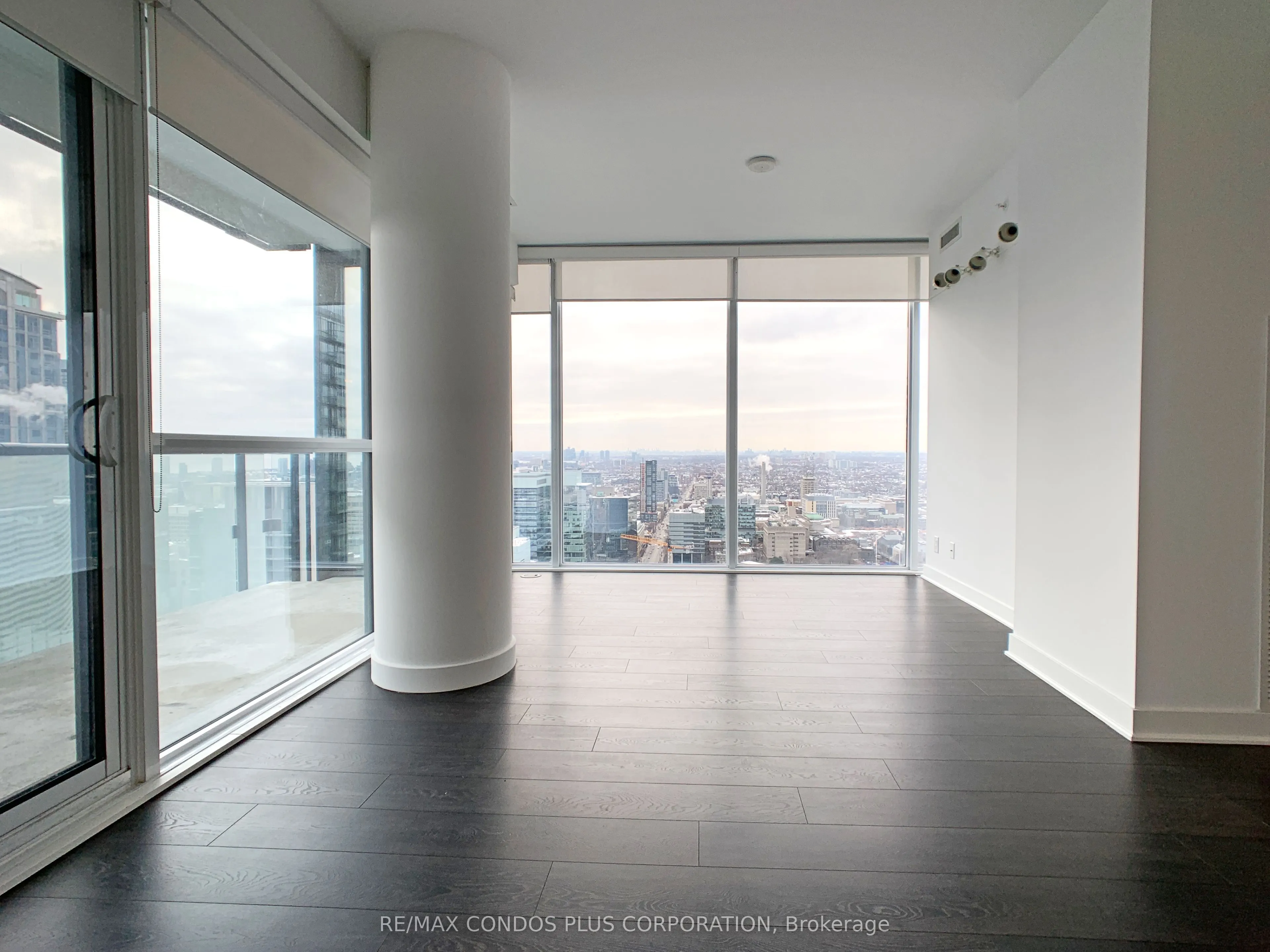 15 Grenville Street, #3803