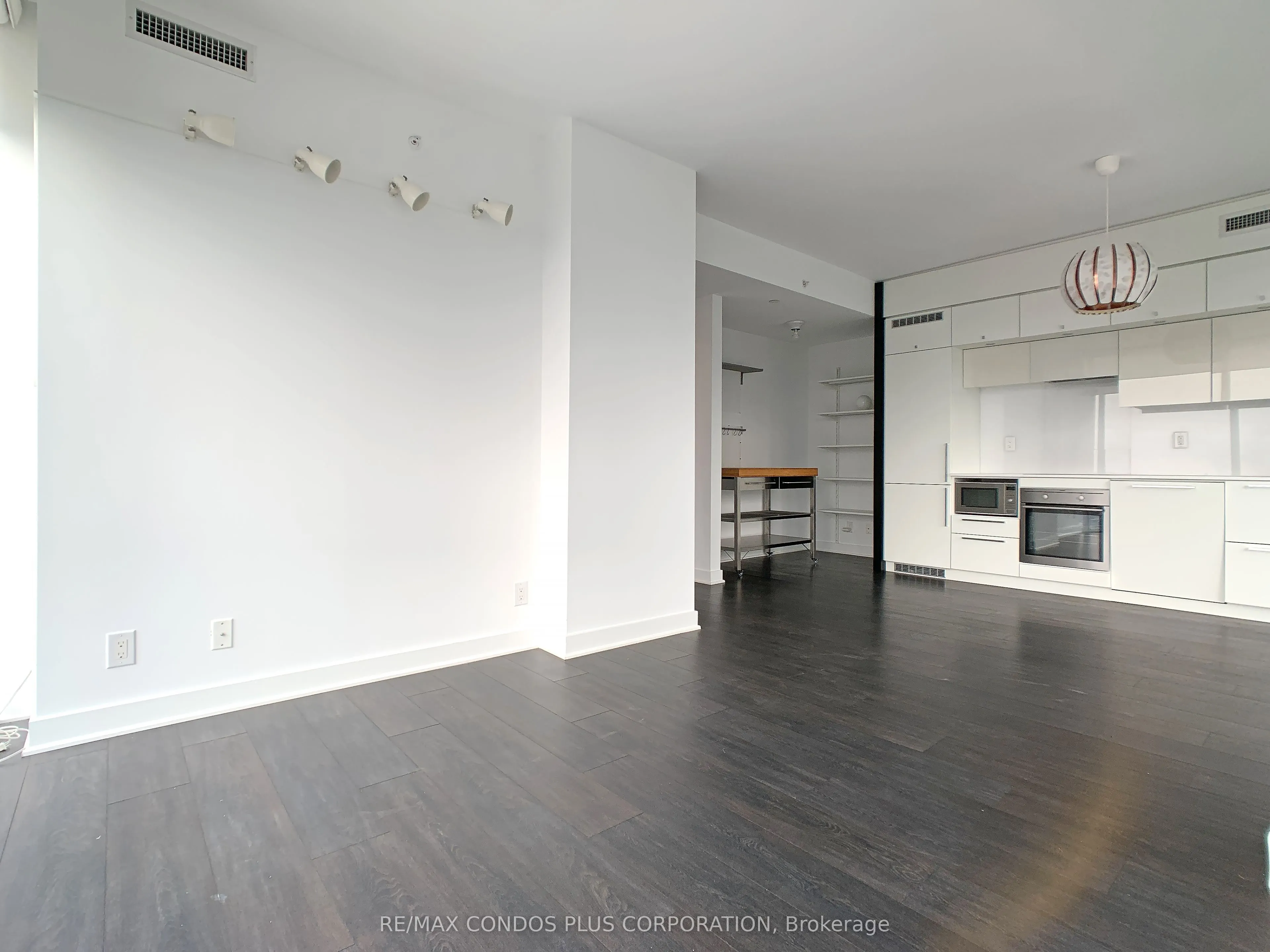 15 Grenville Street, #3803