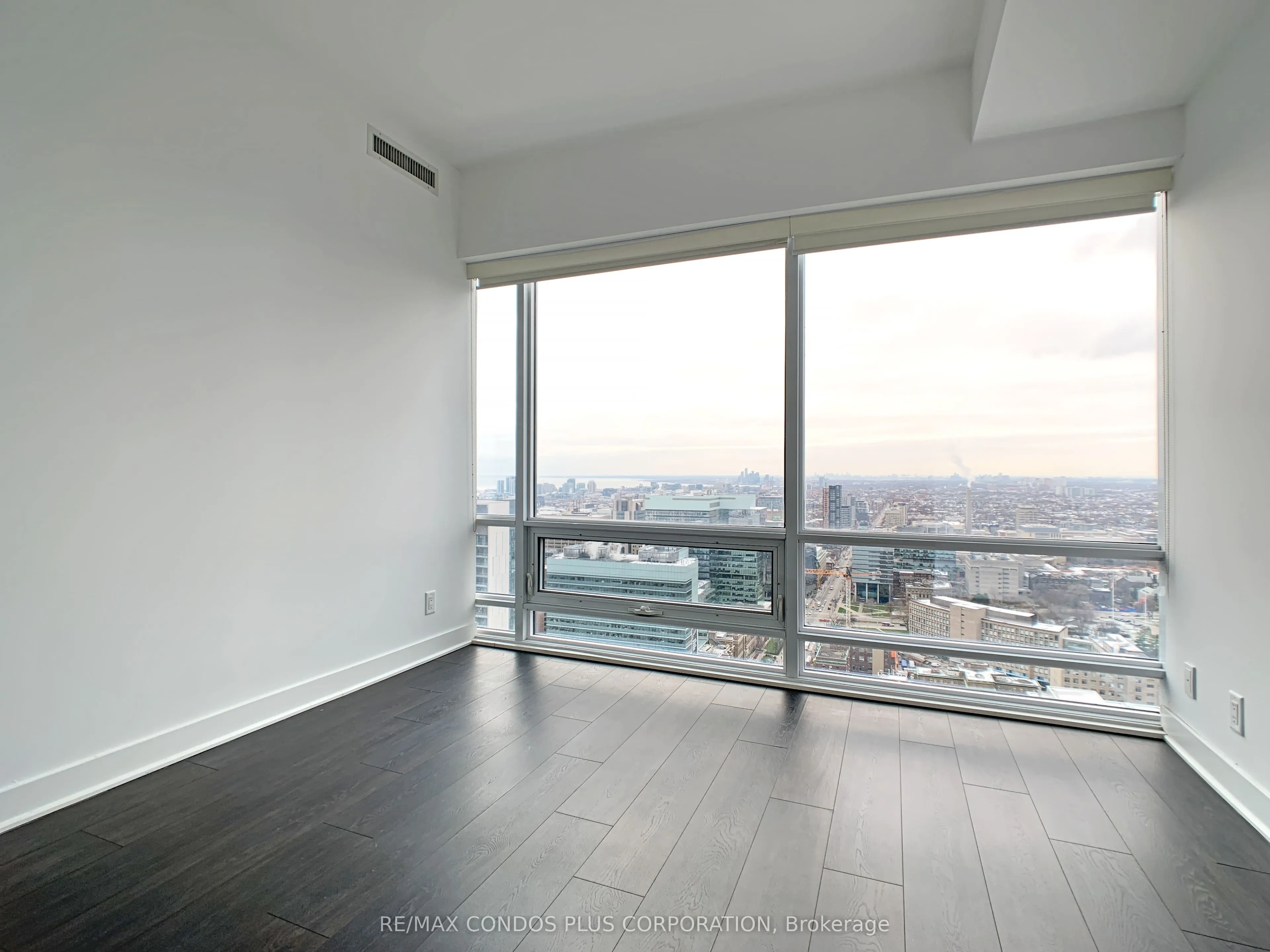 15 Grenville Street, #3803