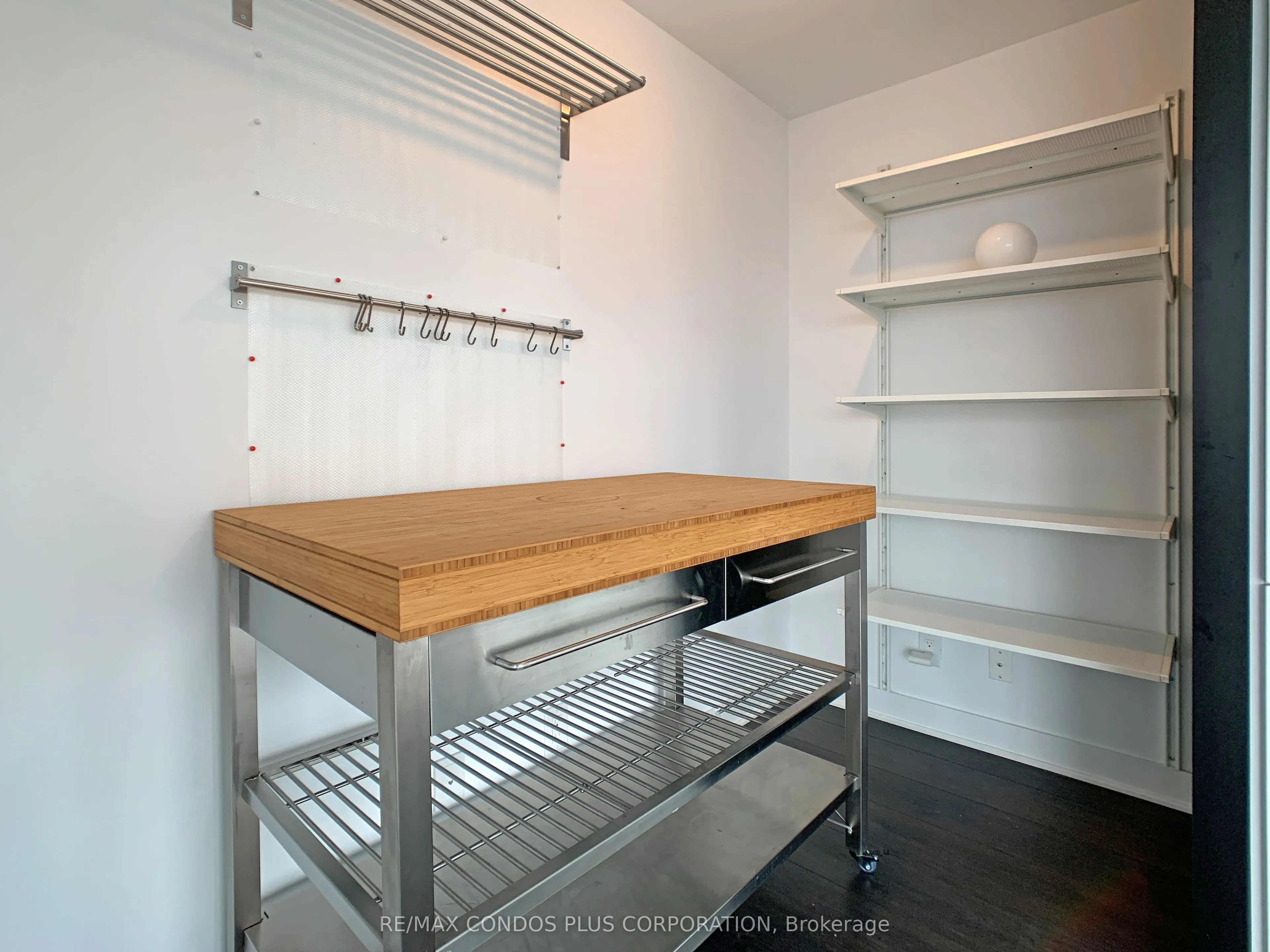 15 Grenville Street, #3803
