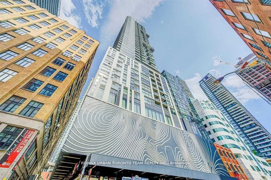 87 Peter Street, #2013