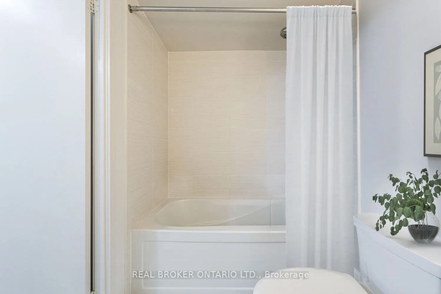 320 Richmond Street E, #401