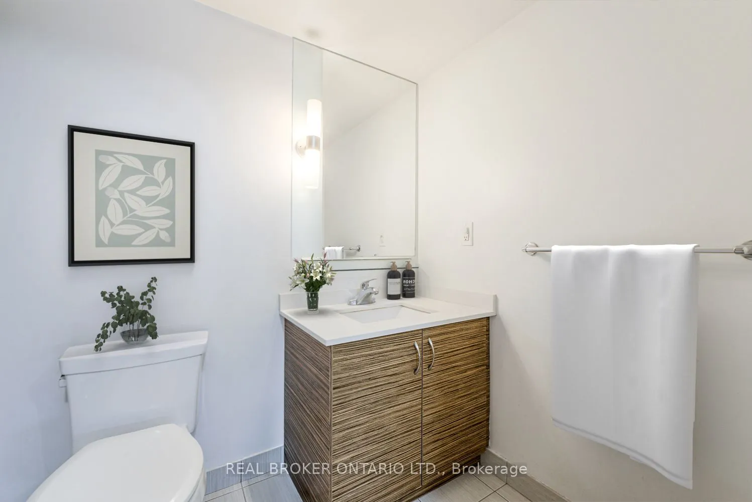 320 Richmond Street E, #401