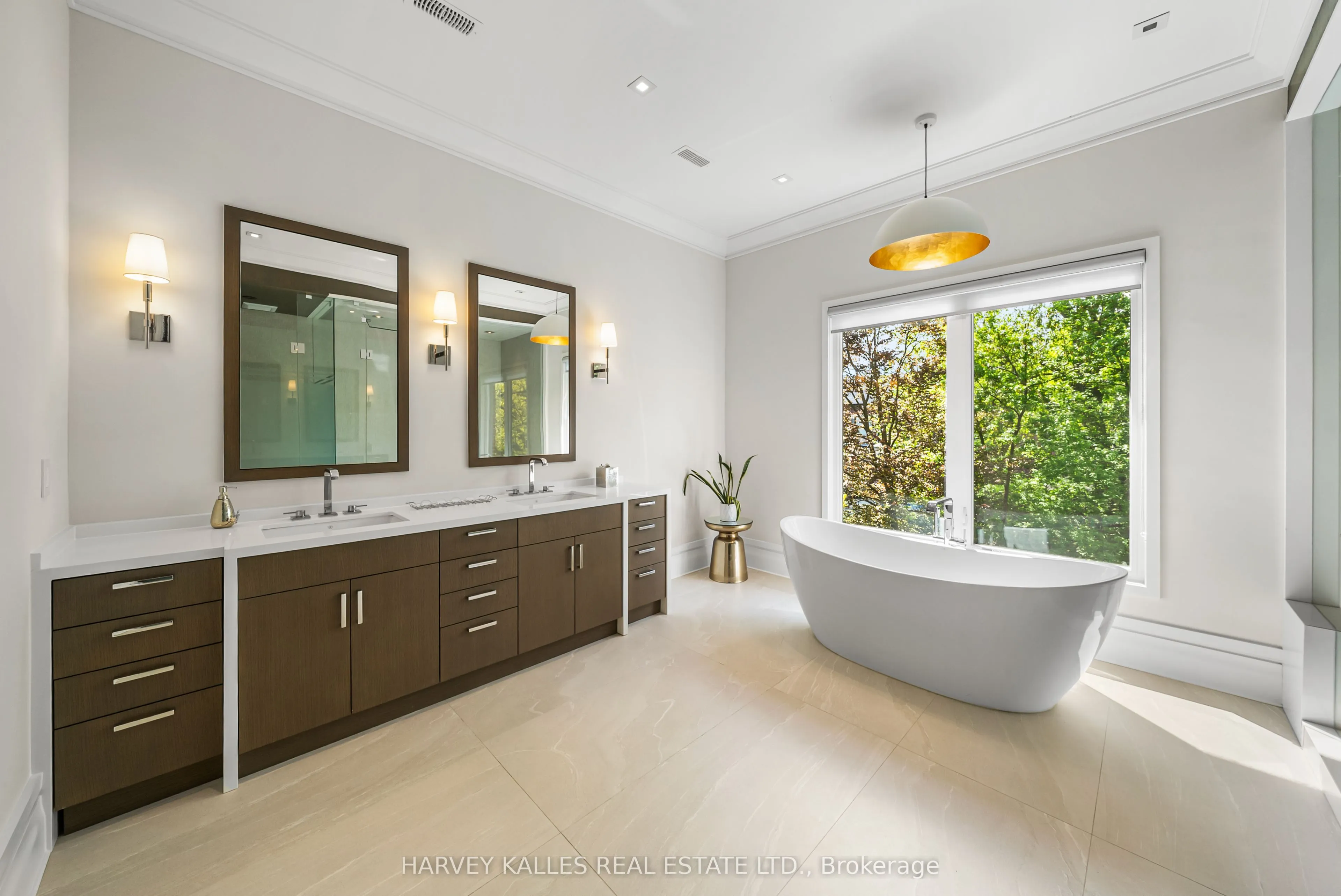 163 Cortleigh Boulevard