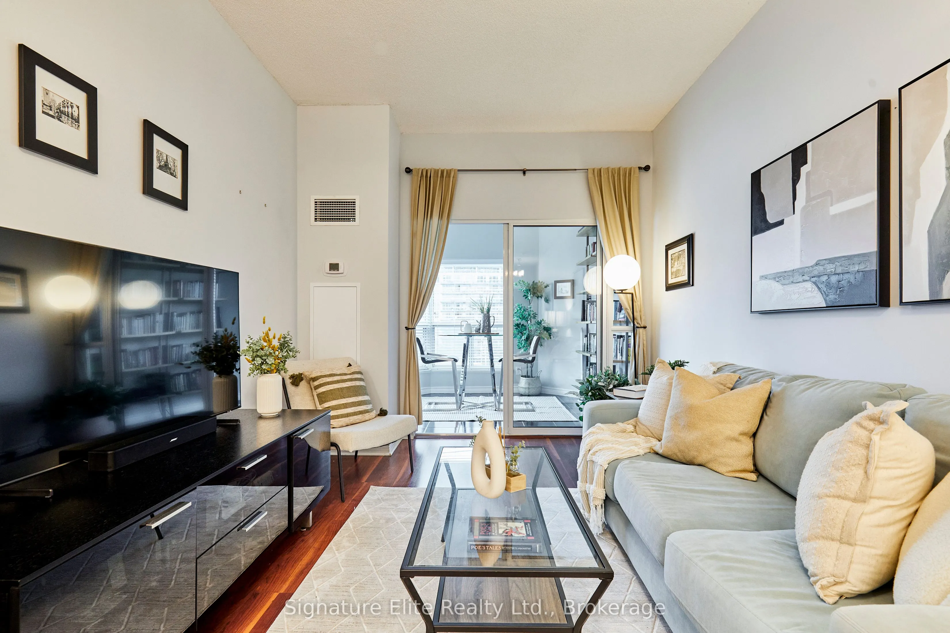 600 Queens Quay W, #618