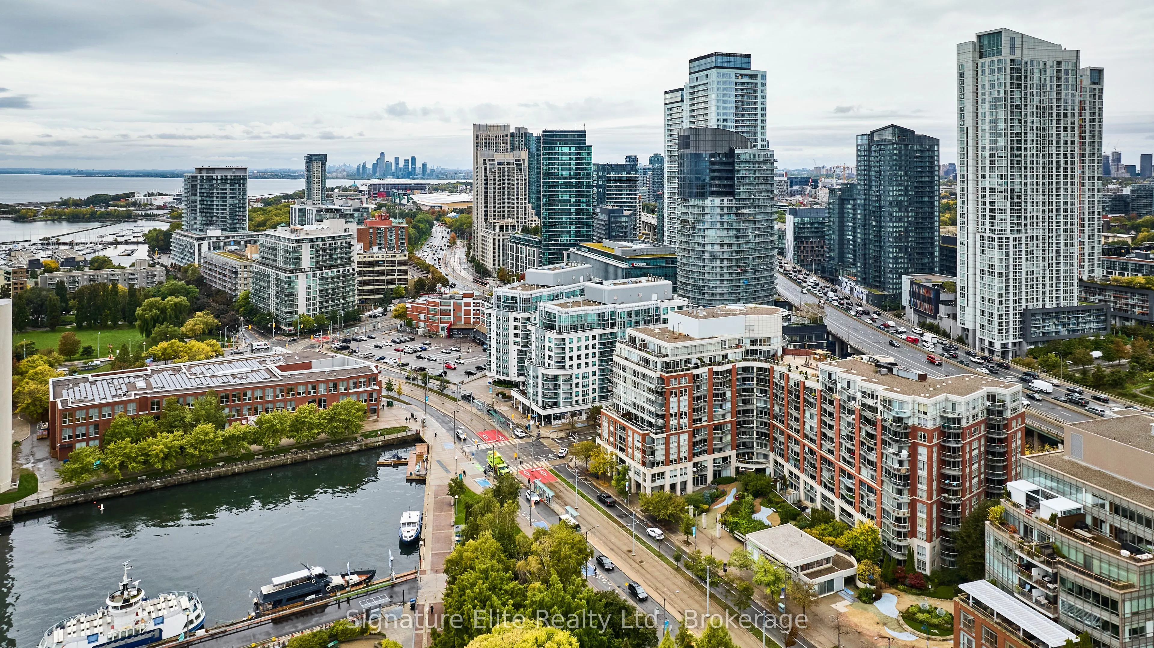 600 Queens Quay W, #618