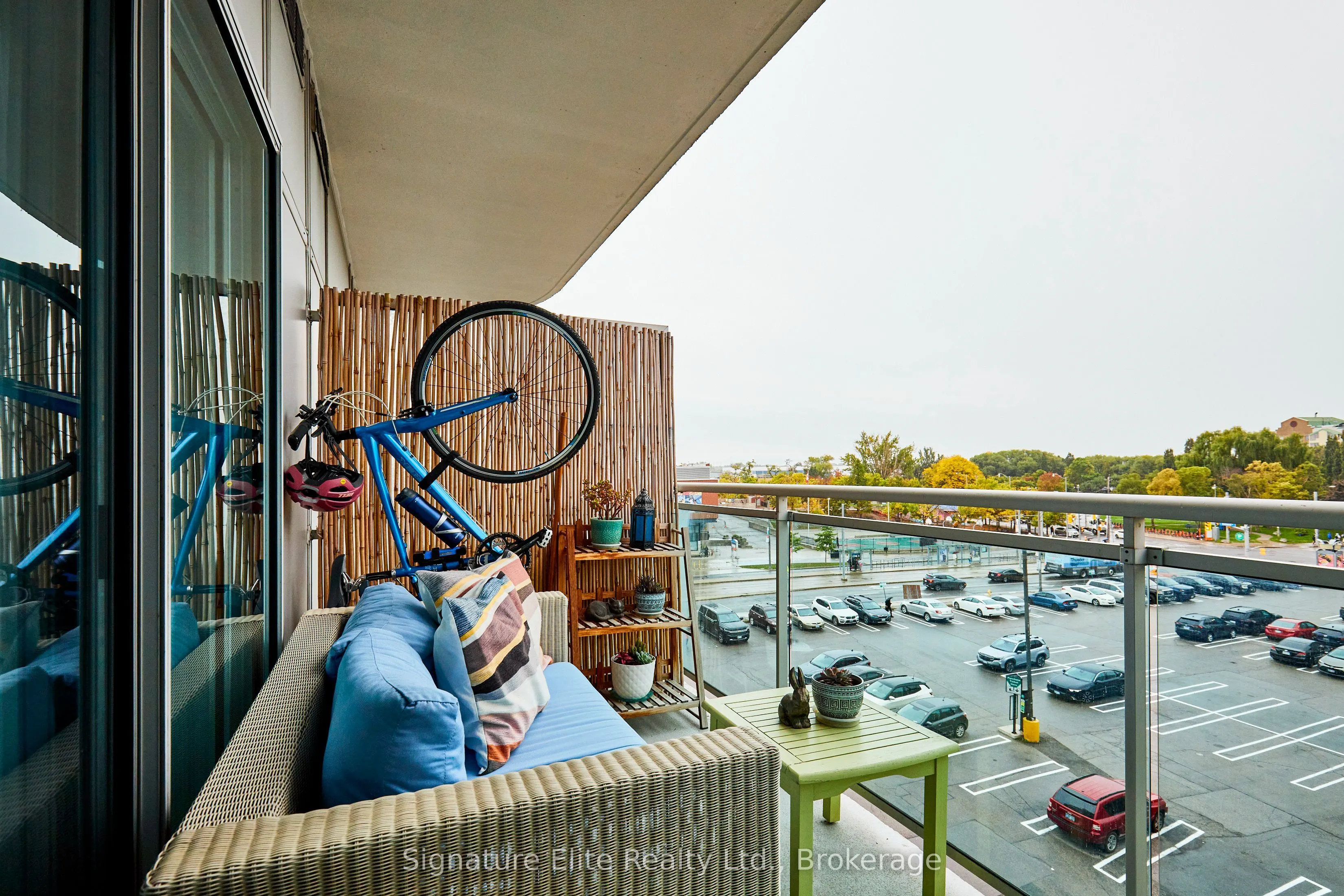 600 Queens Quay W, #618