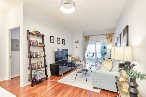 600 Queens Quay W, #618