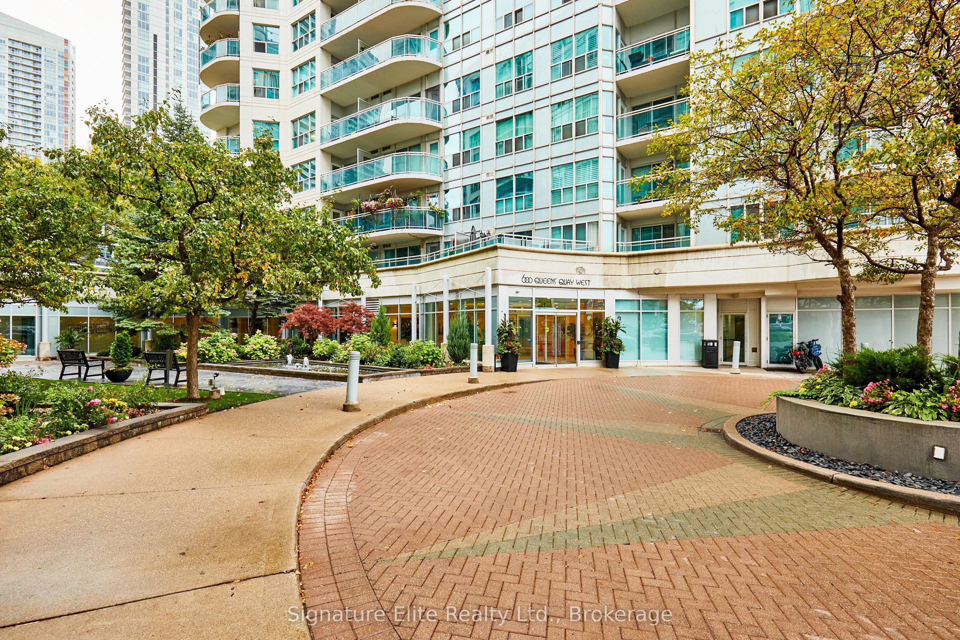600 Queens Quay W, #618