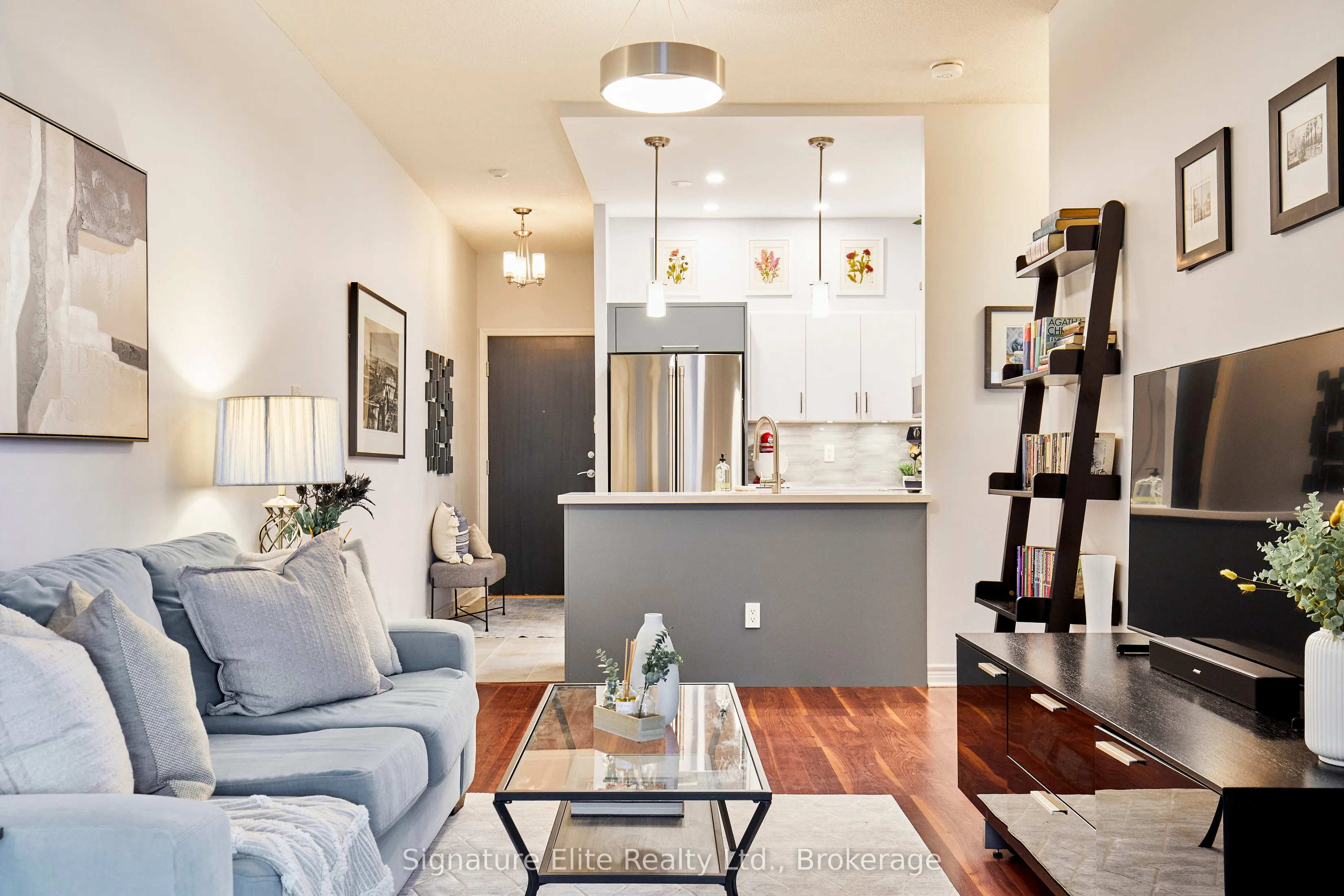 600 Queens Quay W, #618