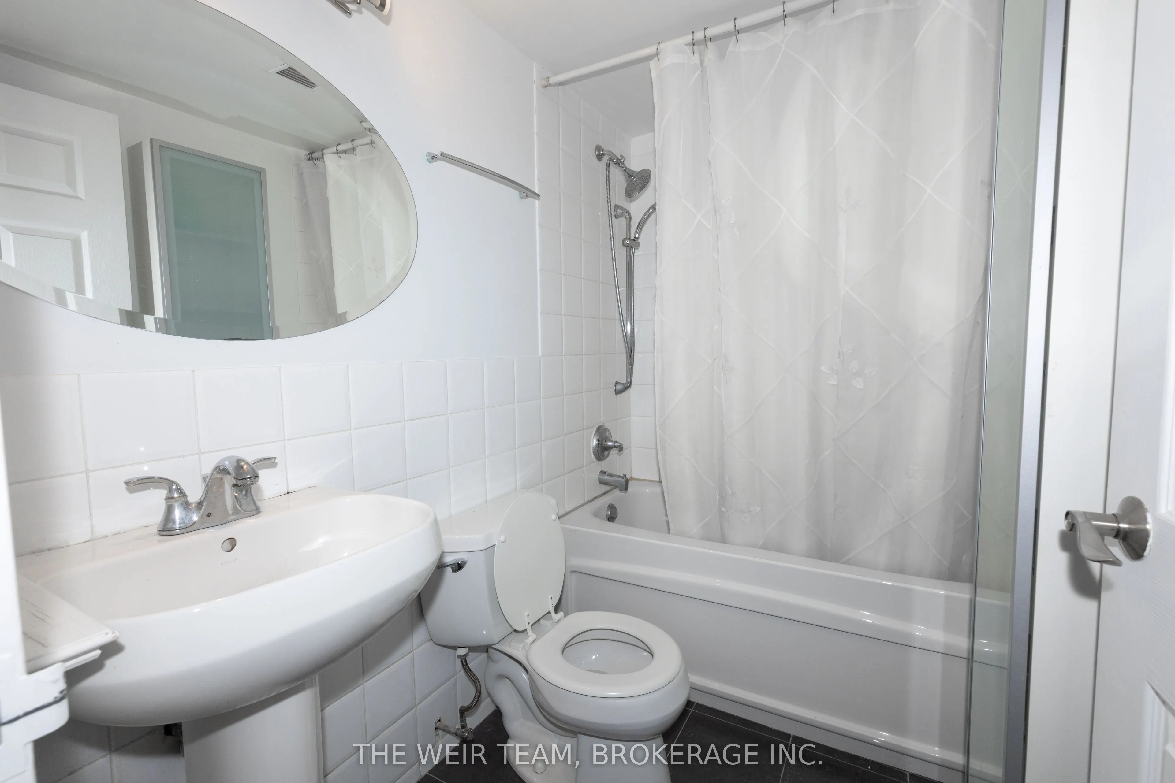 914 Yonge Street, #1909