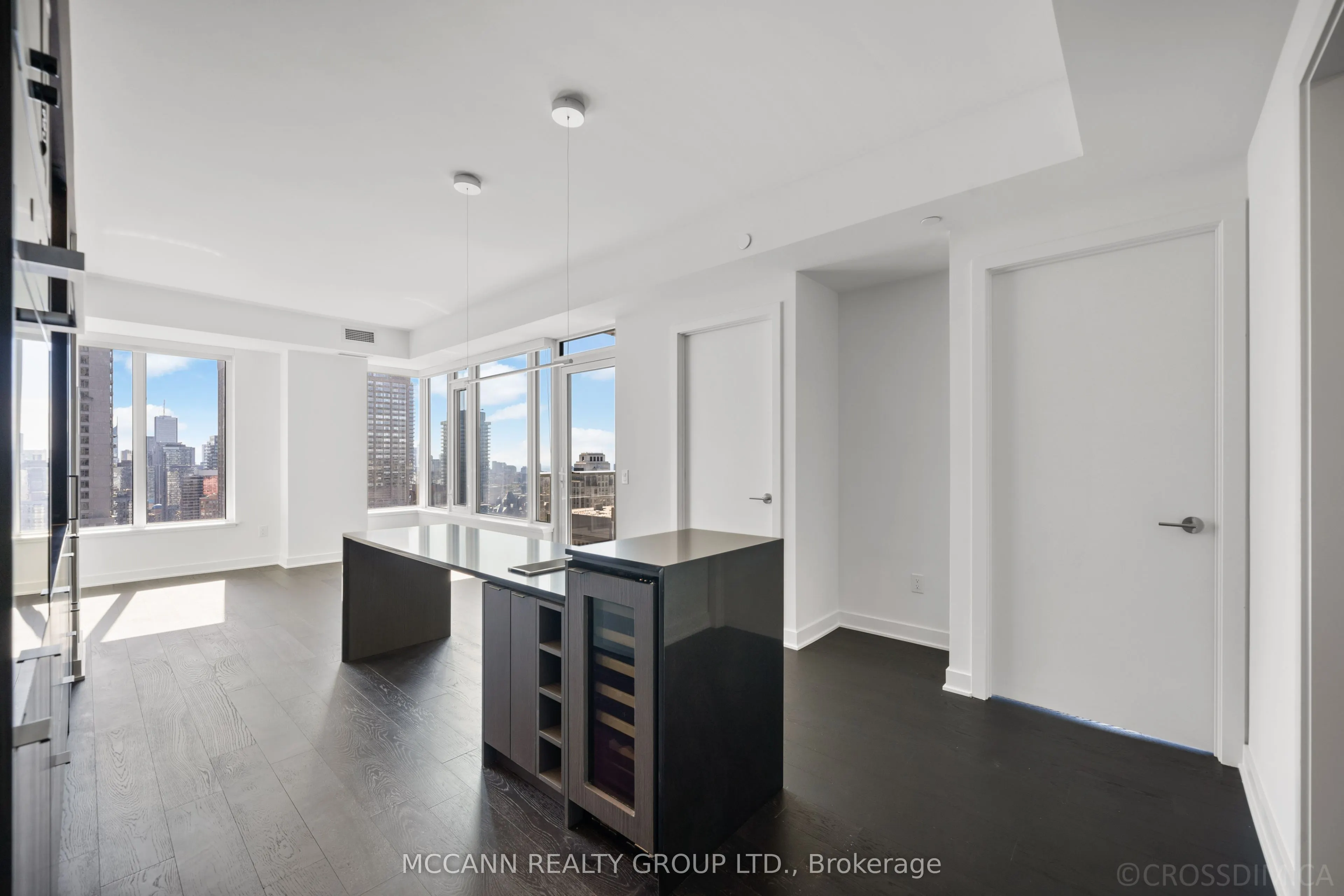 11 Yorkville Avenue, #3209
