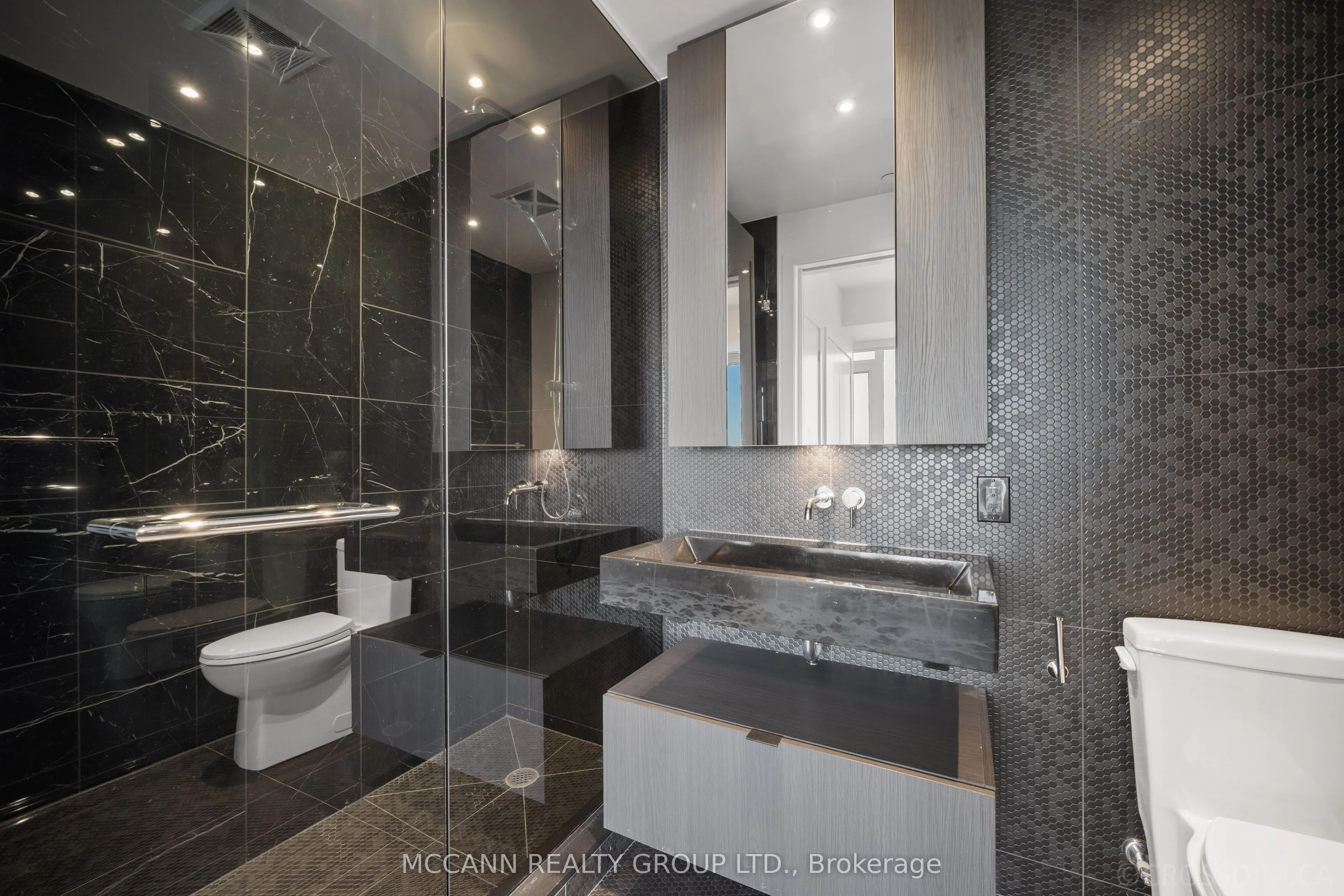 11 Yorkville Avenue, #3209