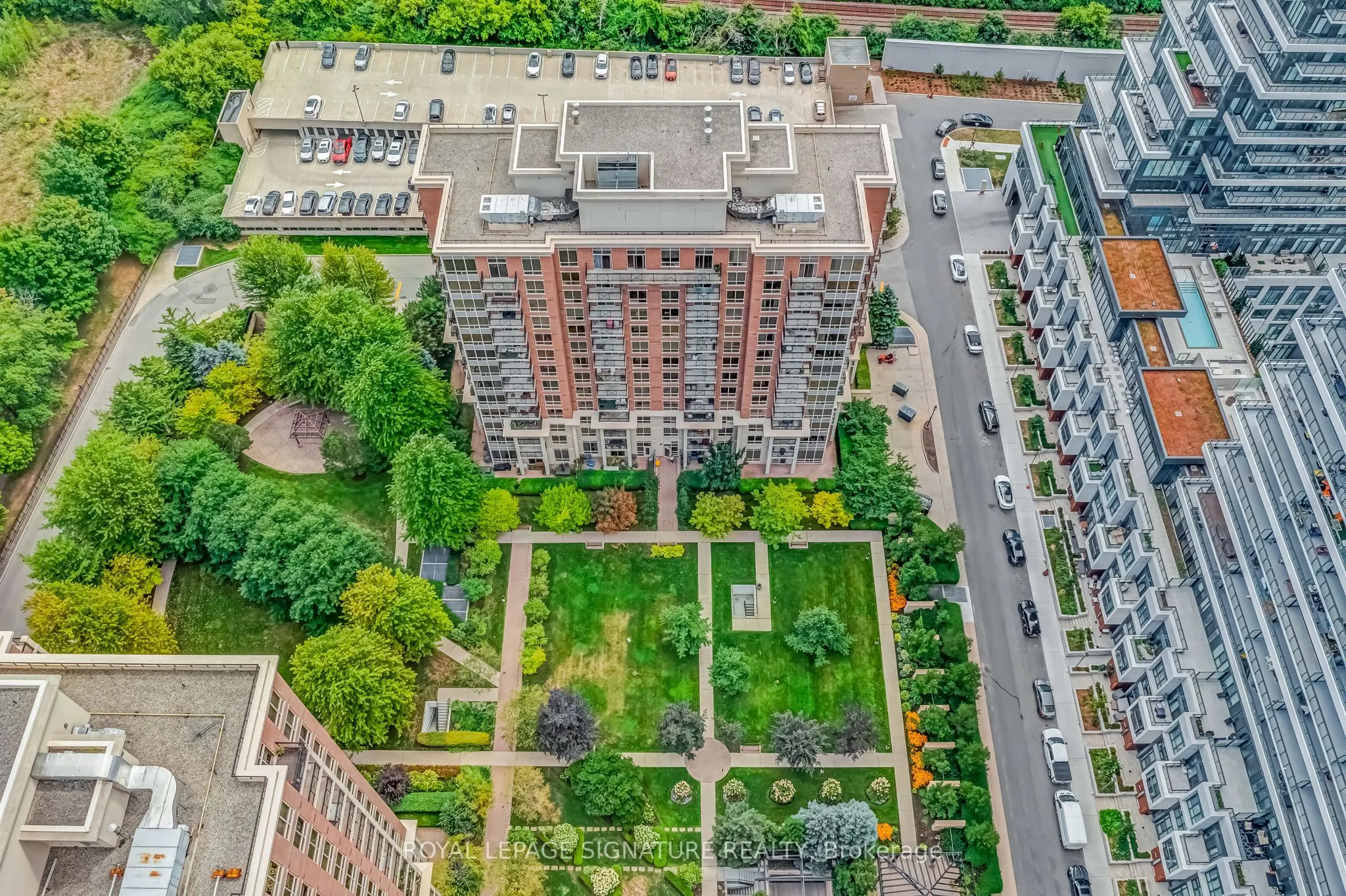 1103 Leslie Street, #403