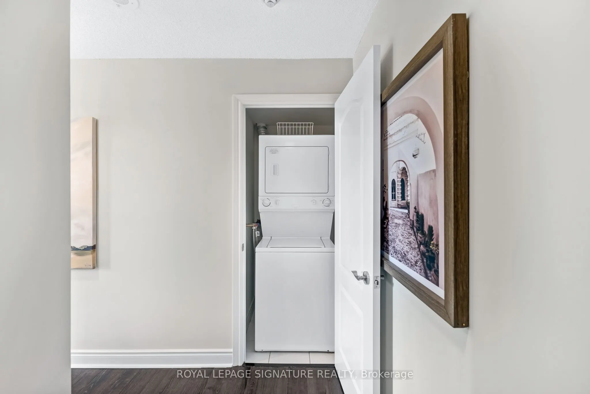 1103 Leslie Street, #403