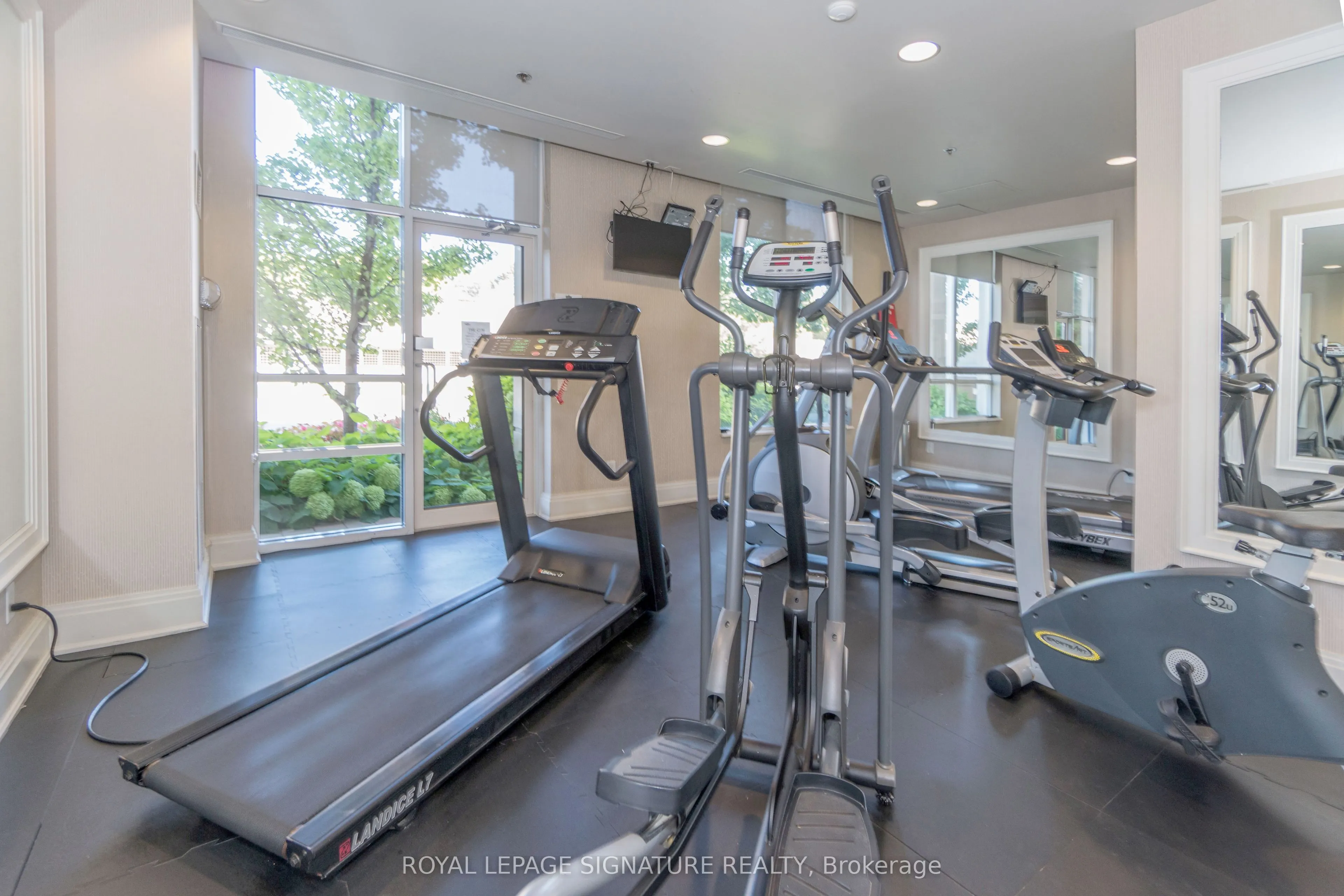 1103 Leslie Street, #403