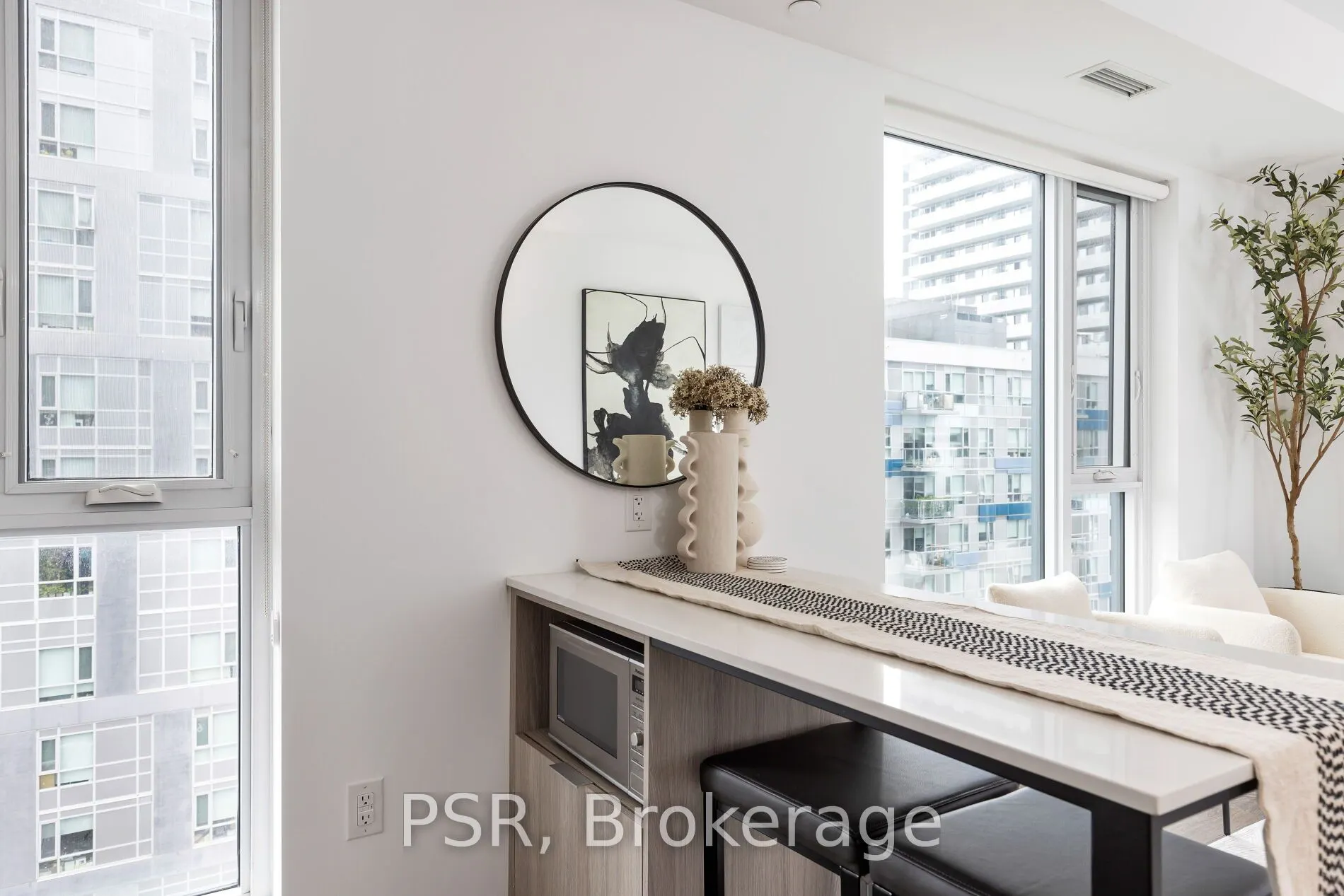 130 River Street, #703