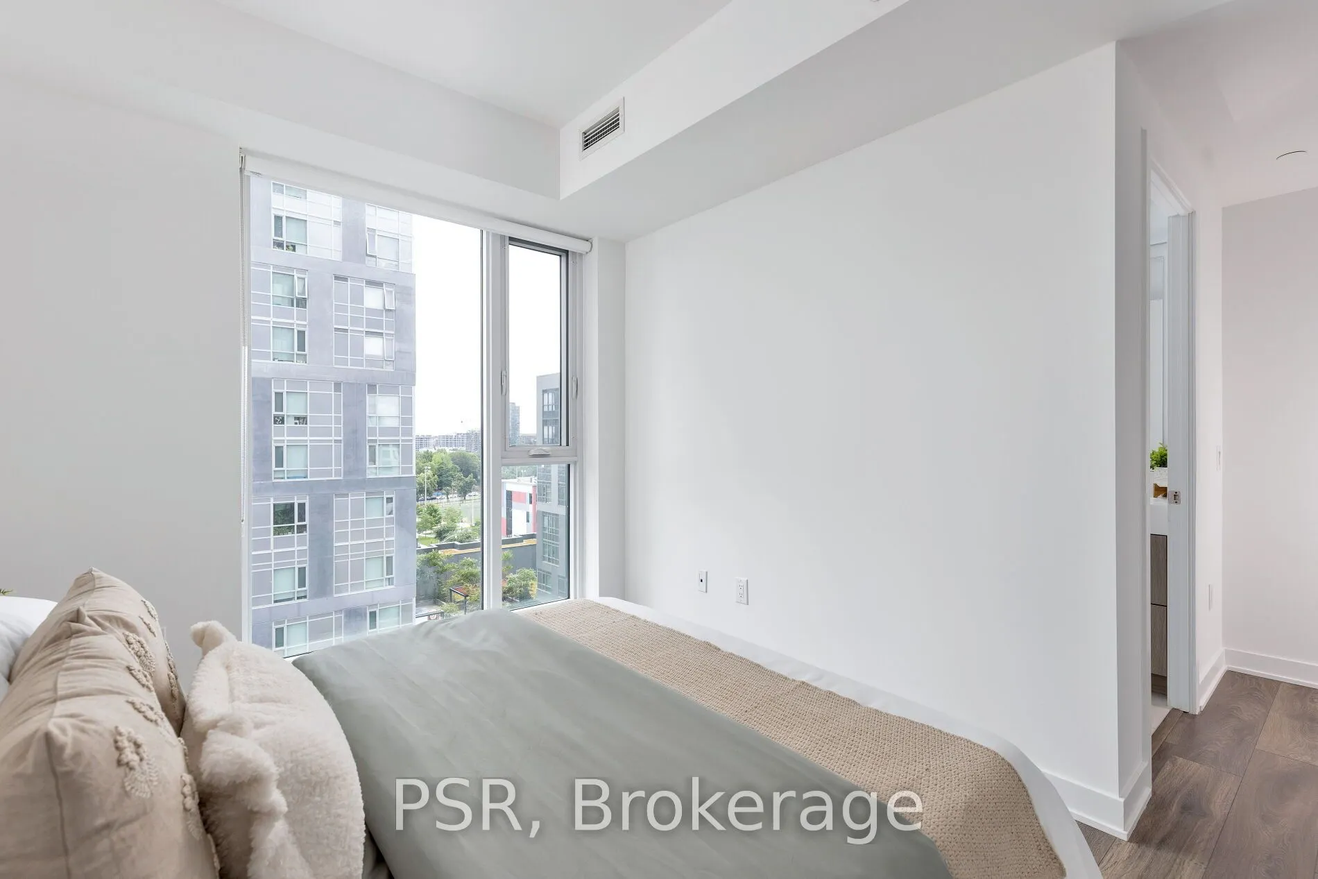 130 River Street, #703