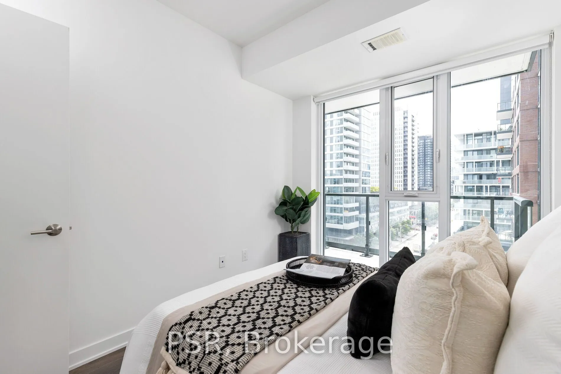 130 River Street, #703