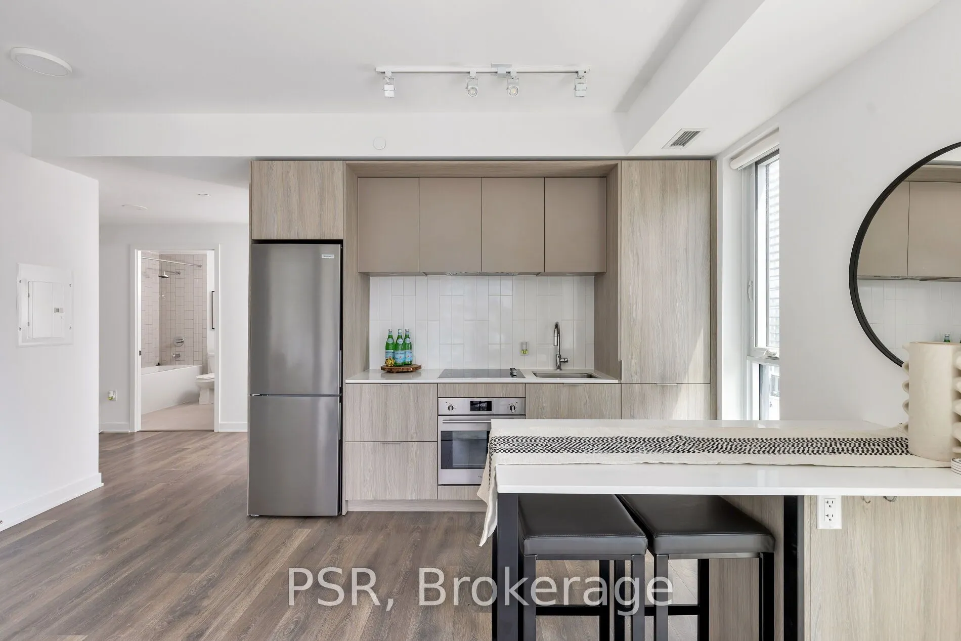 130 River Street, #703