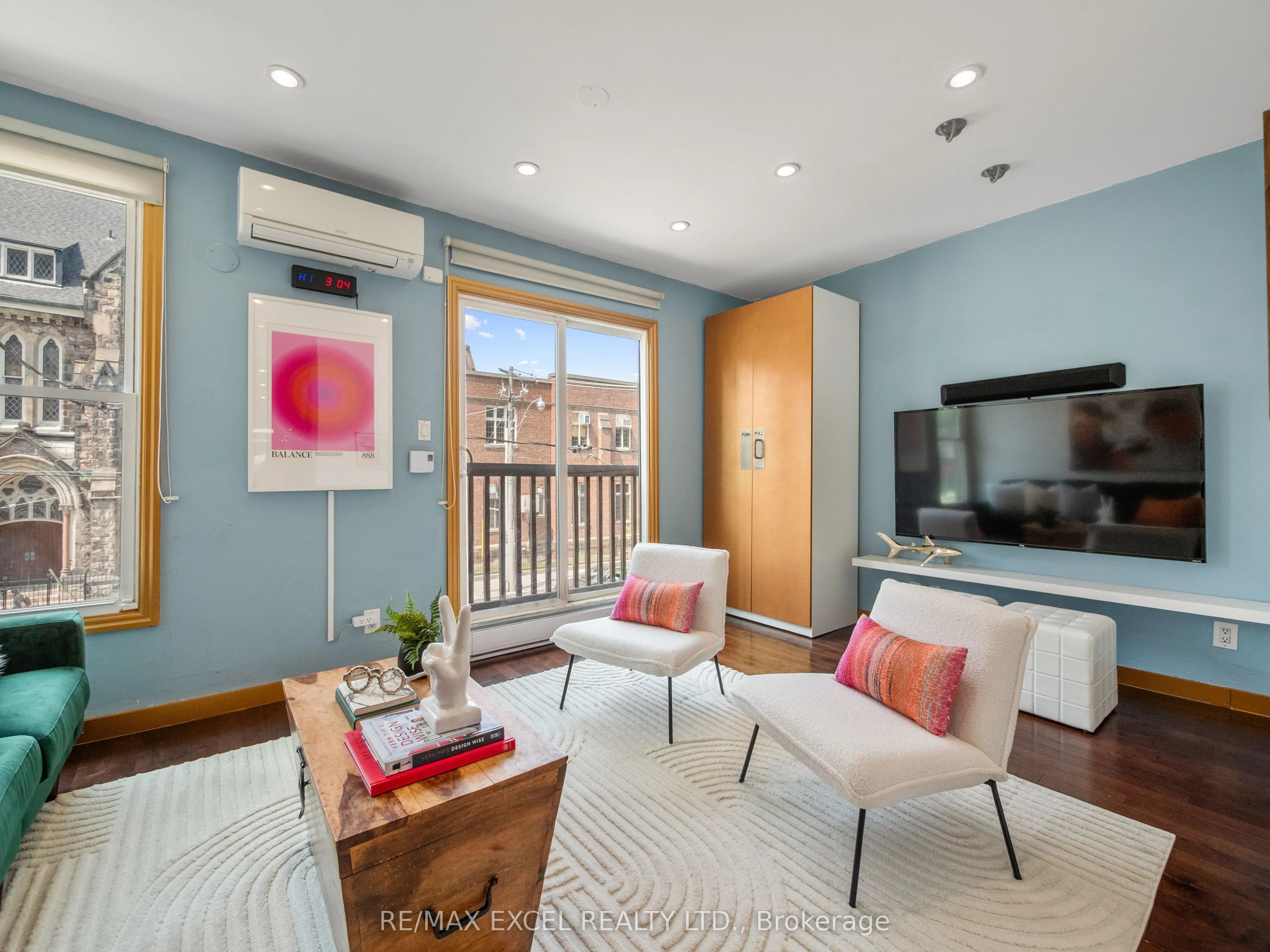 137 Gerrard Street E, #Second & Third