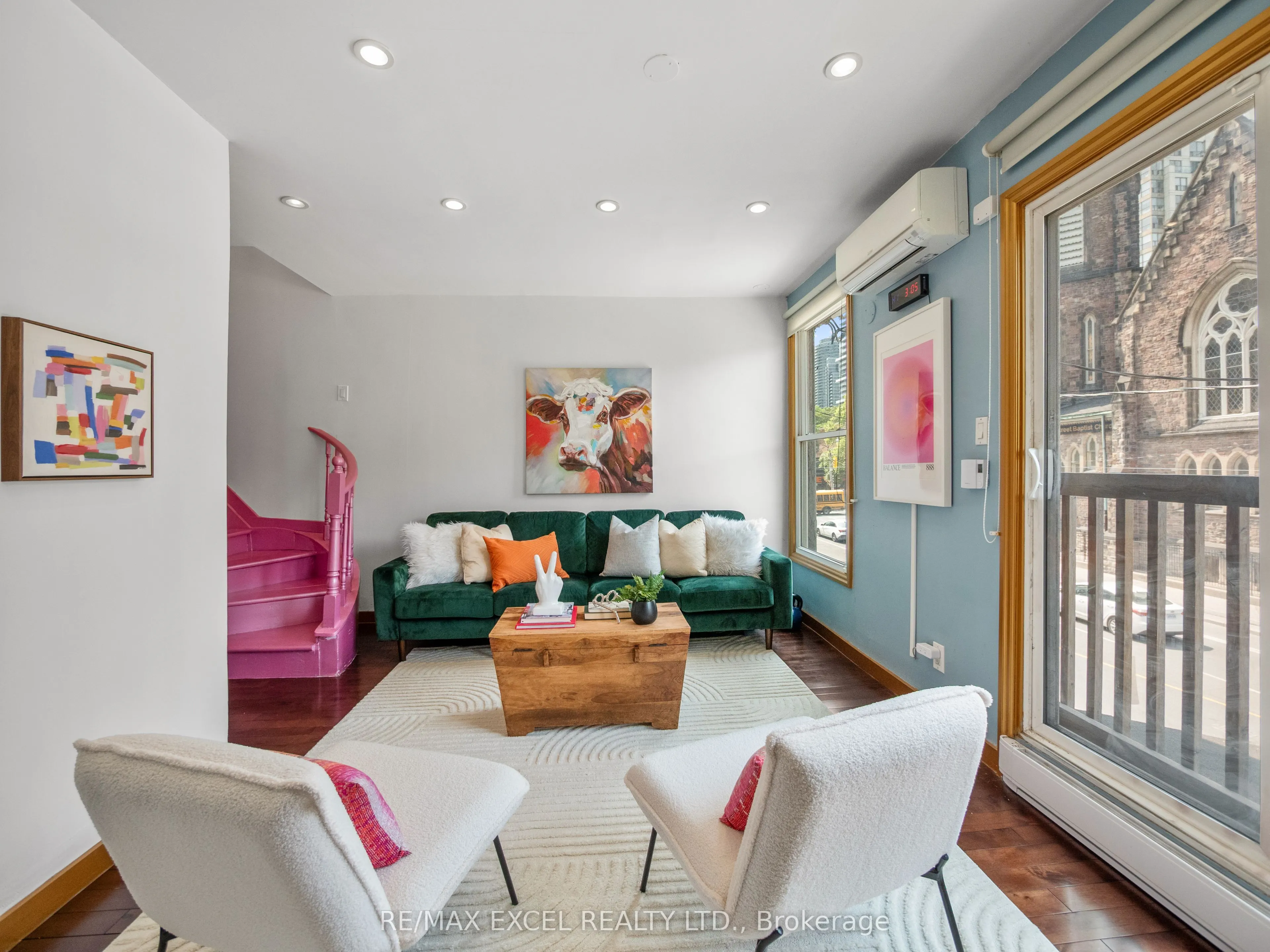 137 Gerrard Street E, #Second & Third