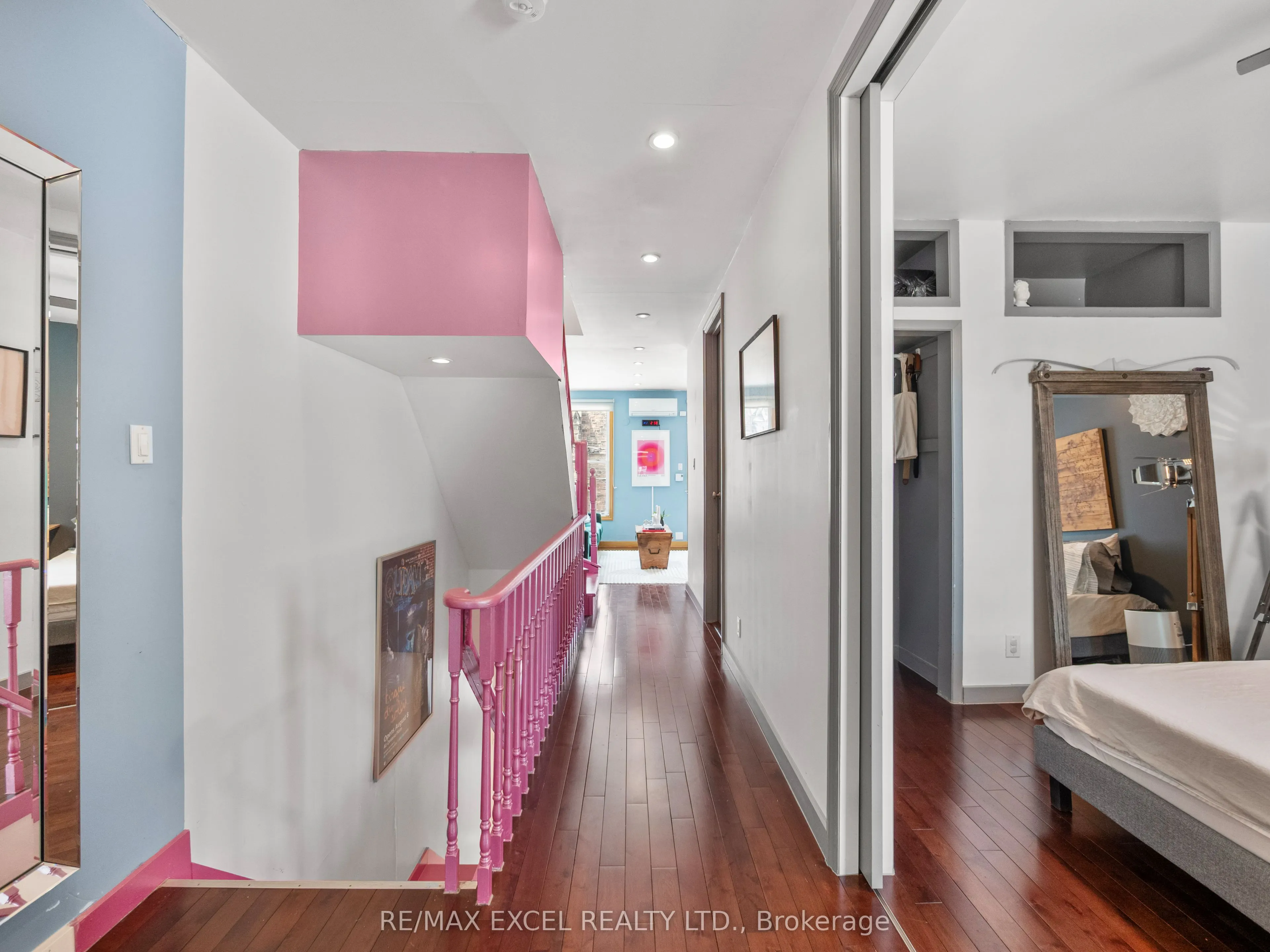 137 Gerrard Street E, #Second & Third