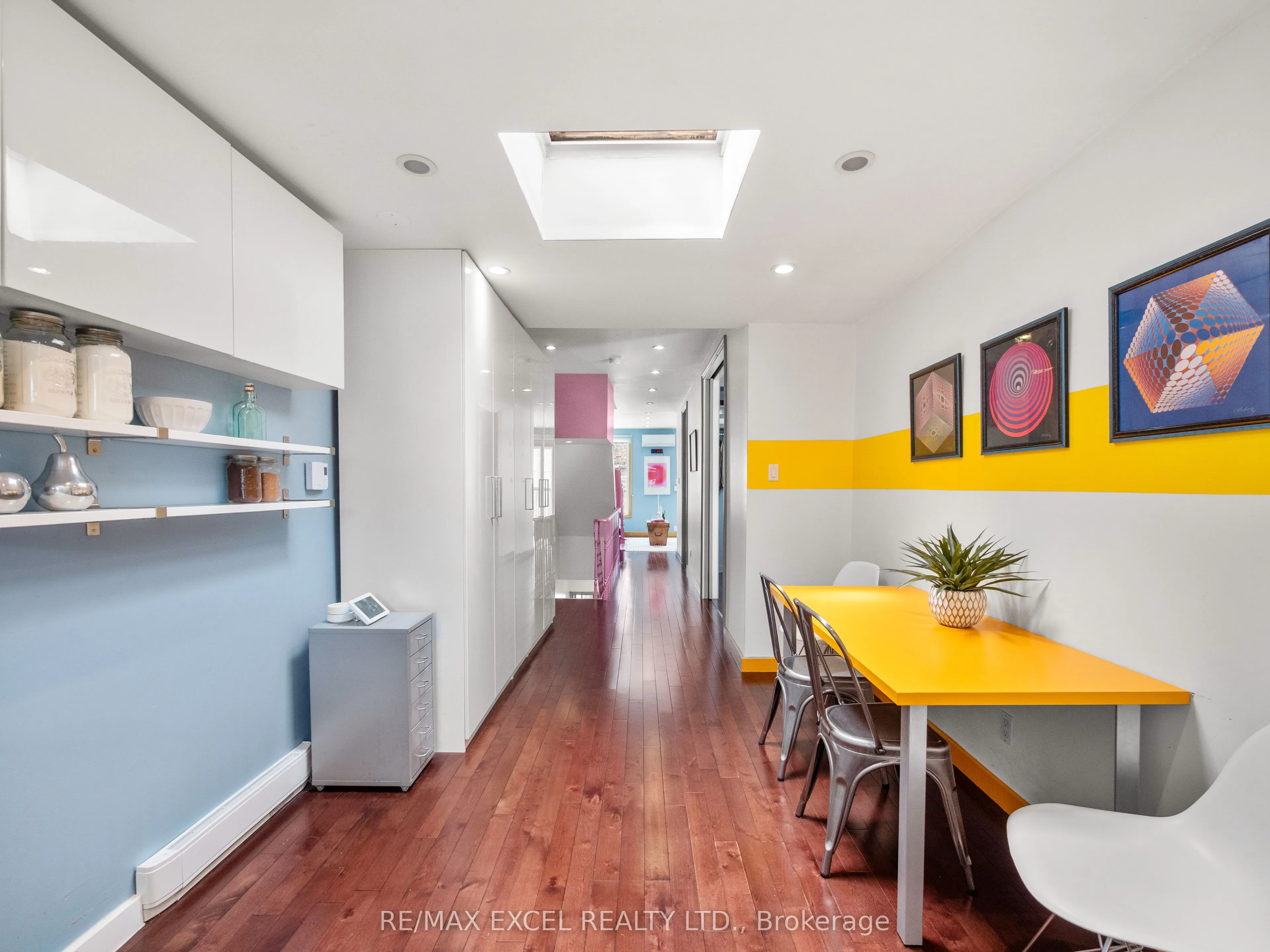 137 Gerrard Street E, #Second & Third