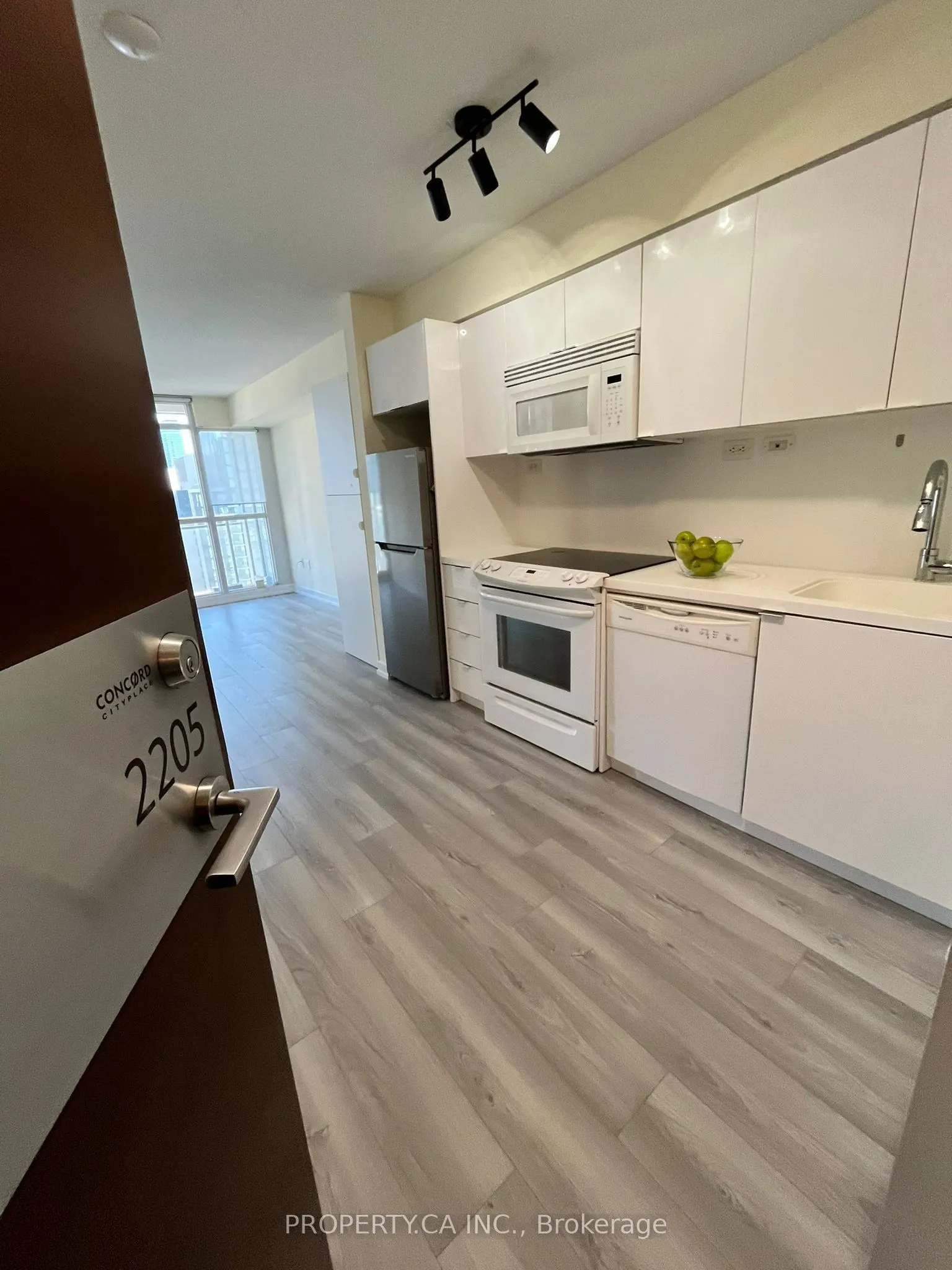15 Iceboat Terrace, #2205