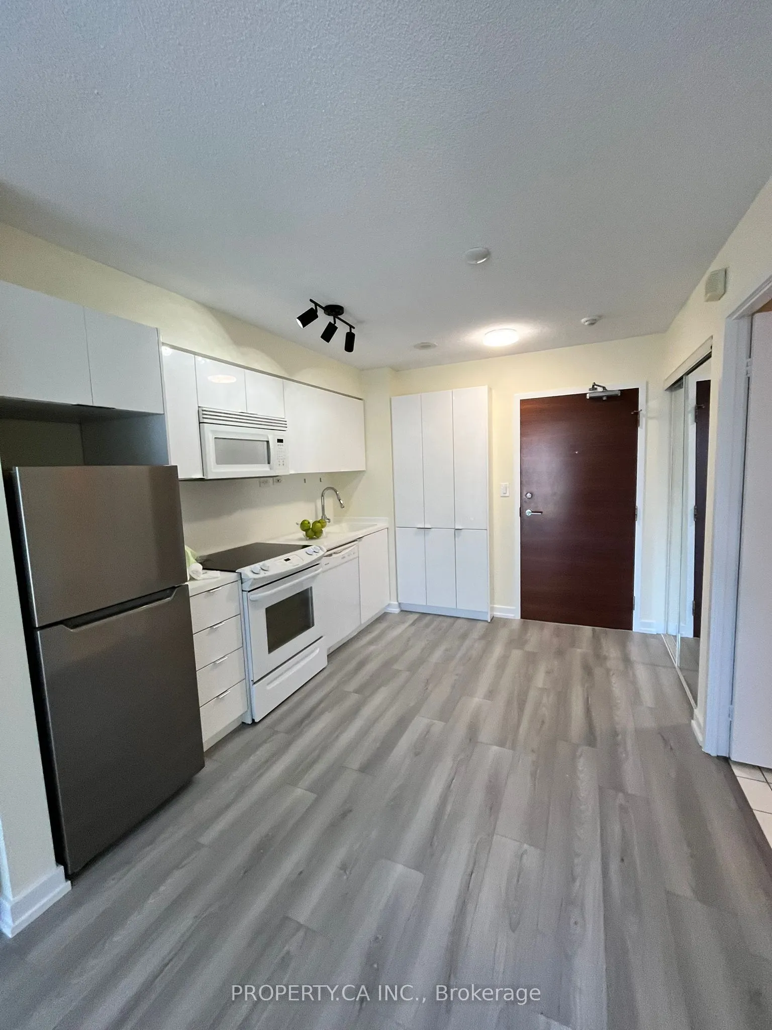 15 Iceboat Terrace, #2205