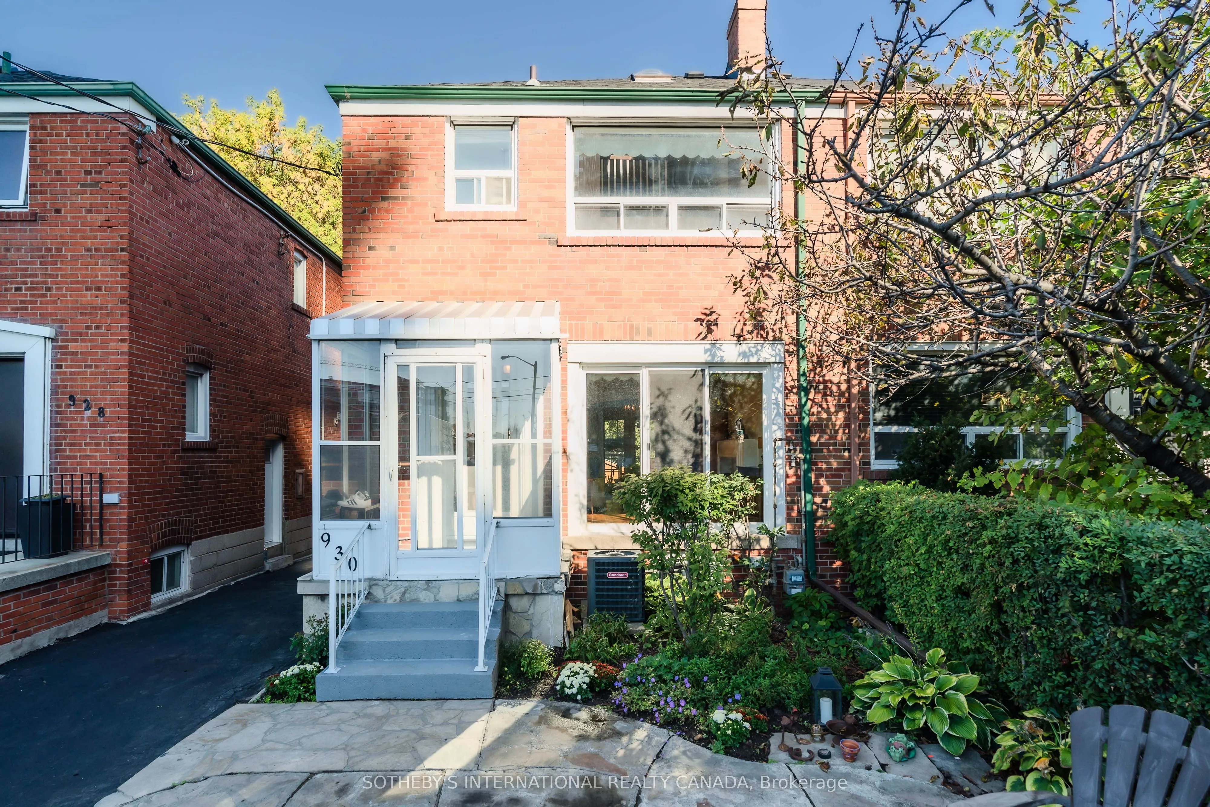 930 Eglinton Avenue E