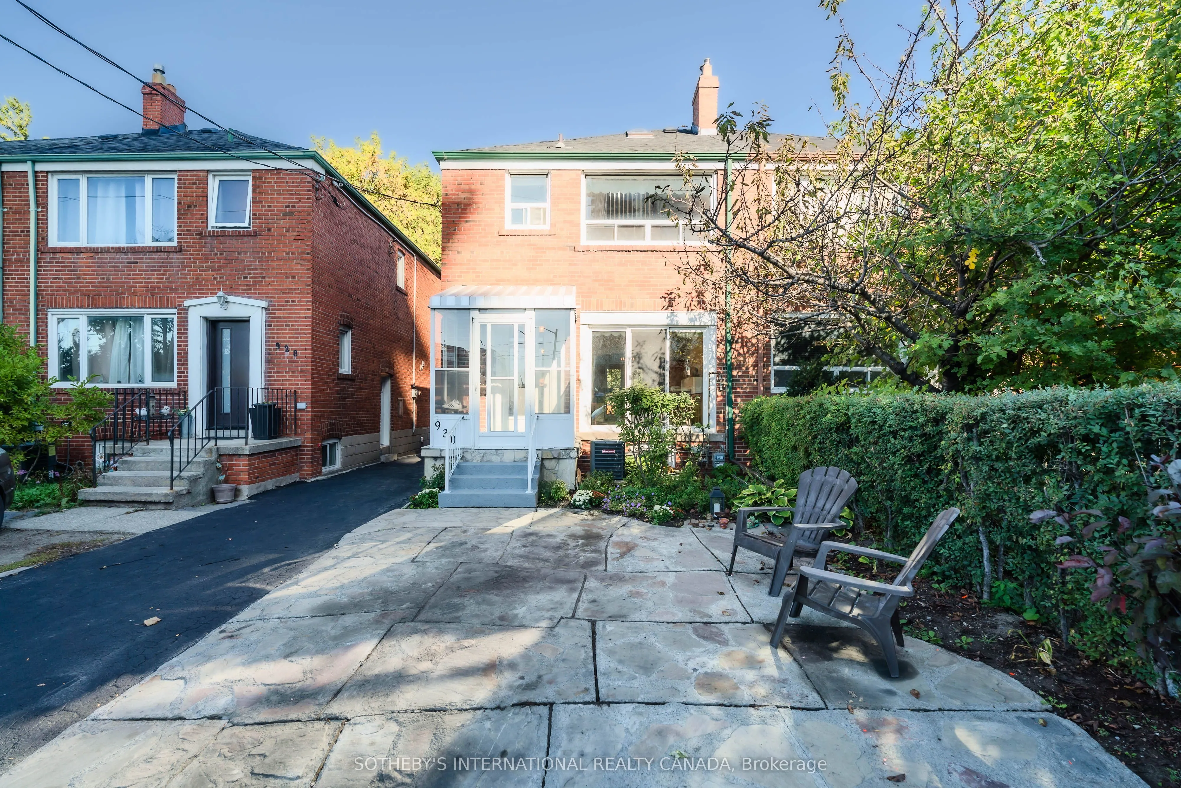 930 Eglinton Avenue E