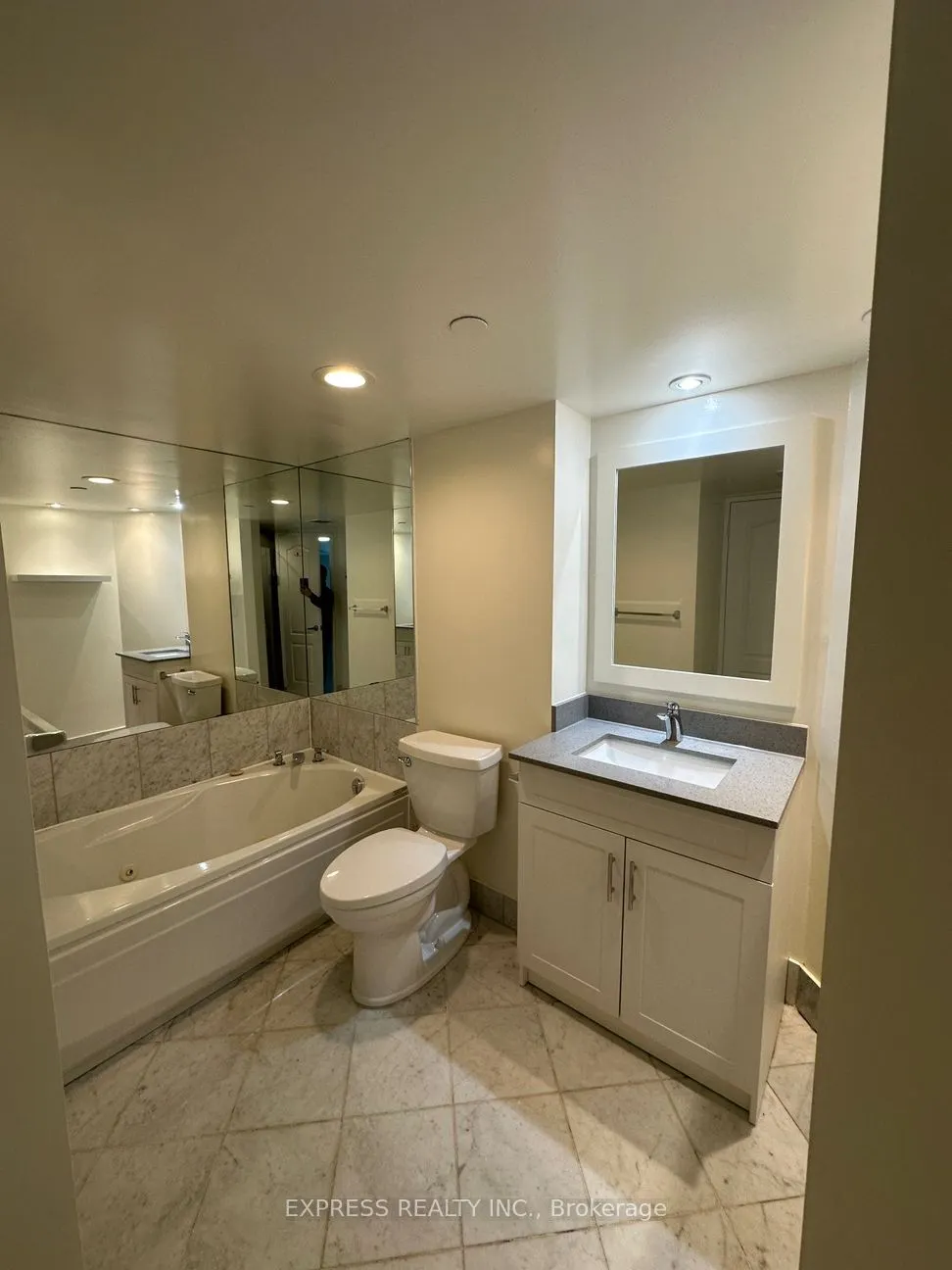 38 Elm Street, #2702