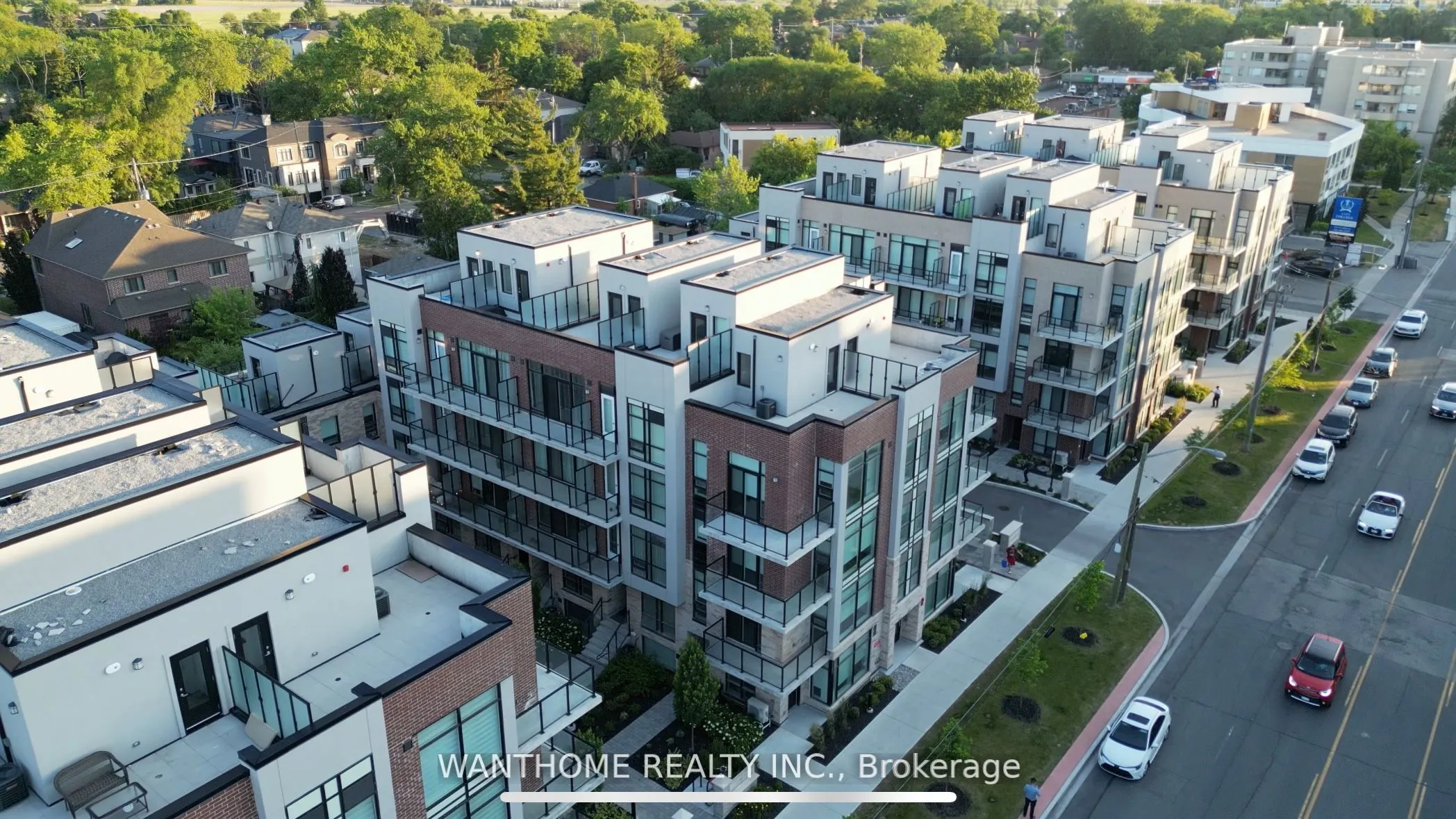861 Sheppard Avenue W, #15