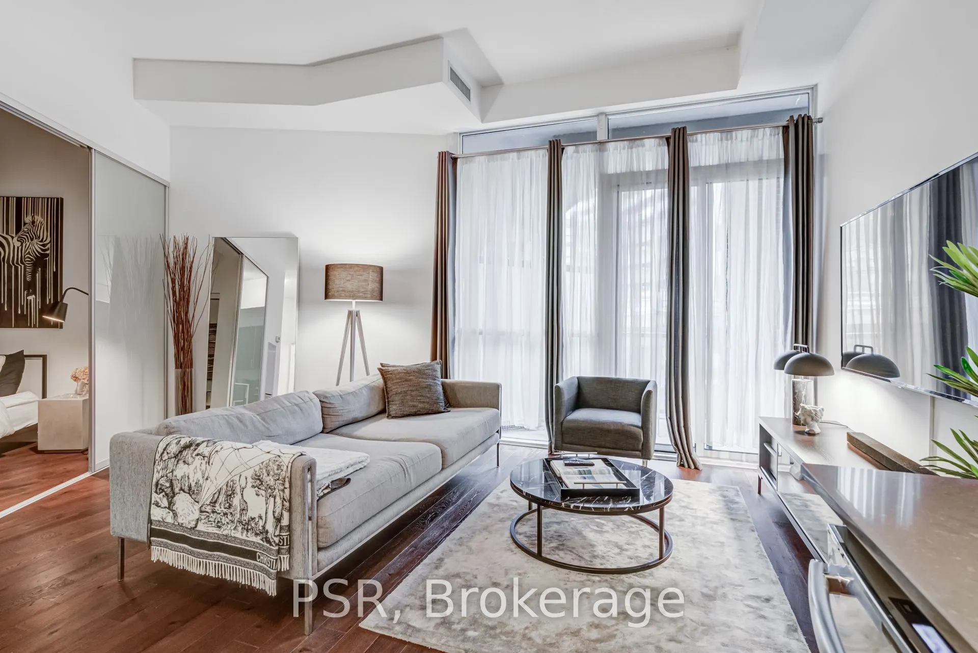 20 Bruyeres Mews