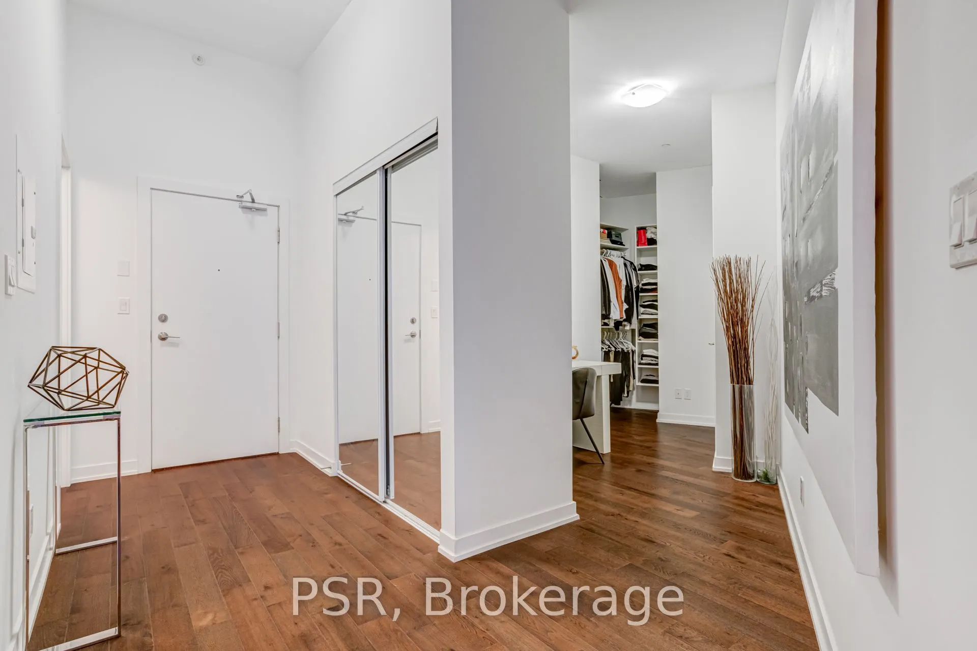 20 Bruyeres Mews