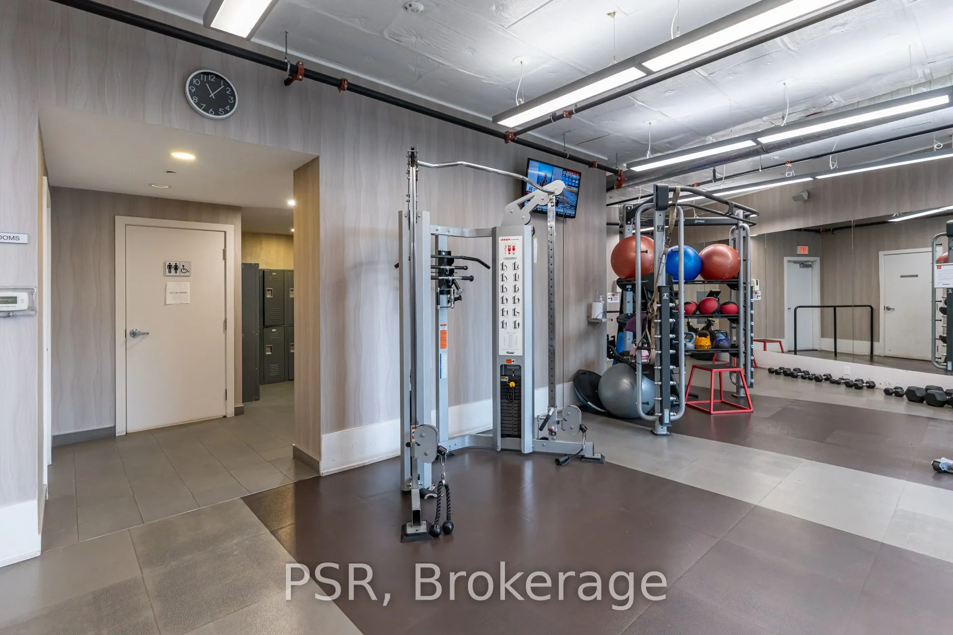20 Bruyeres Mews