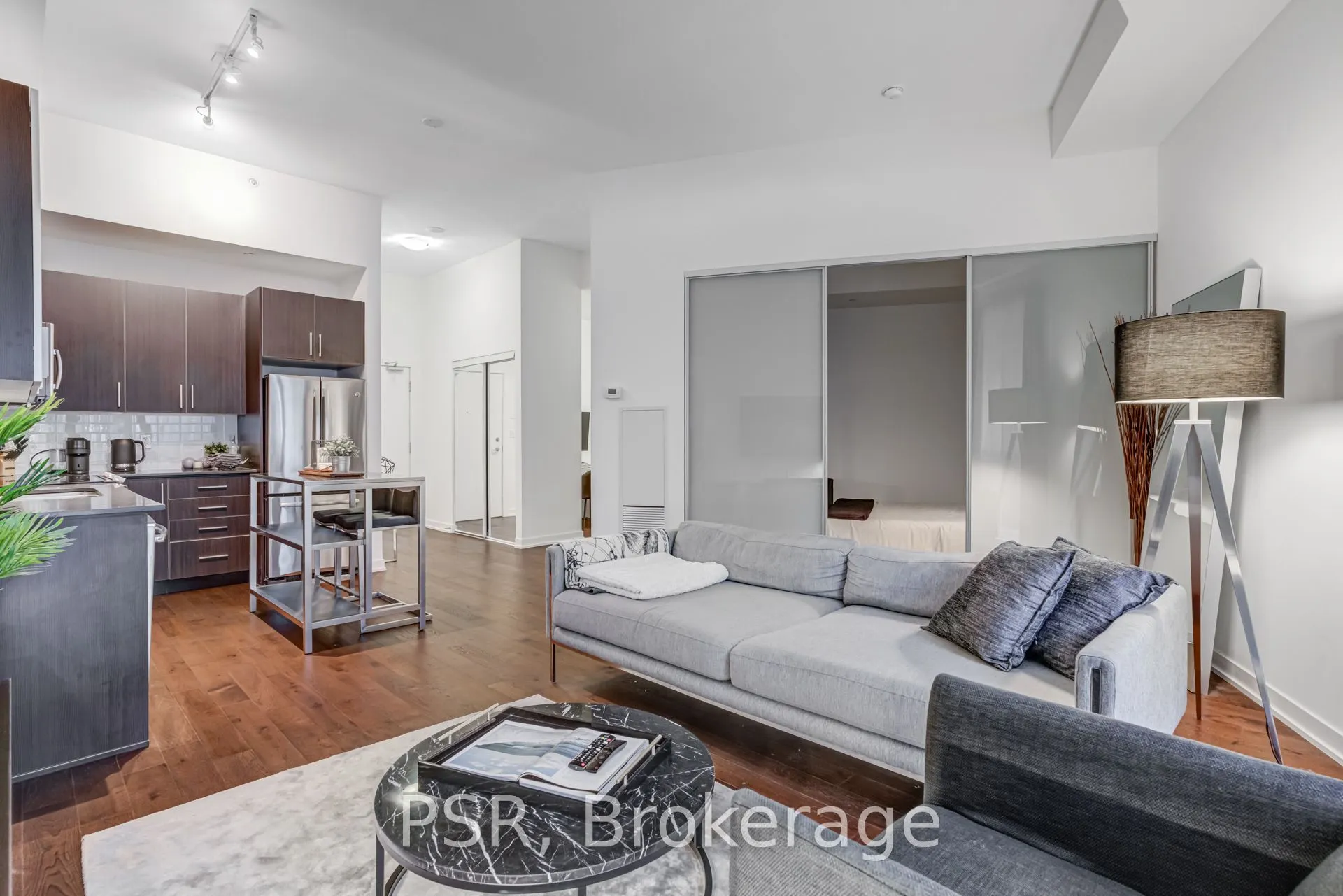 20 Bruyeres Mews