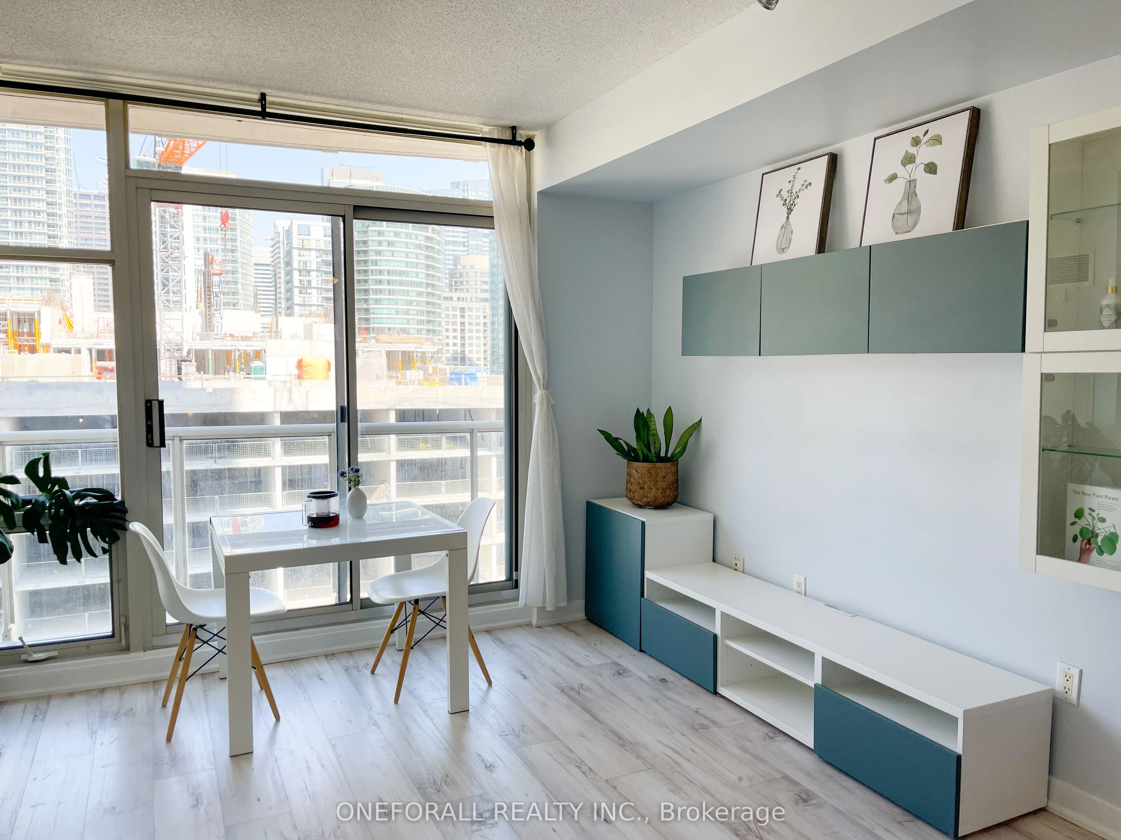 10 Navy Wharf Court, #1605
