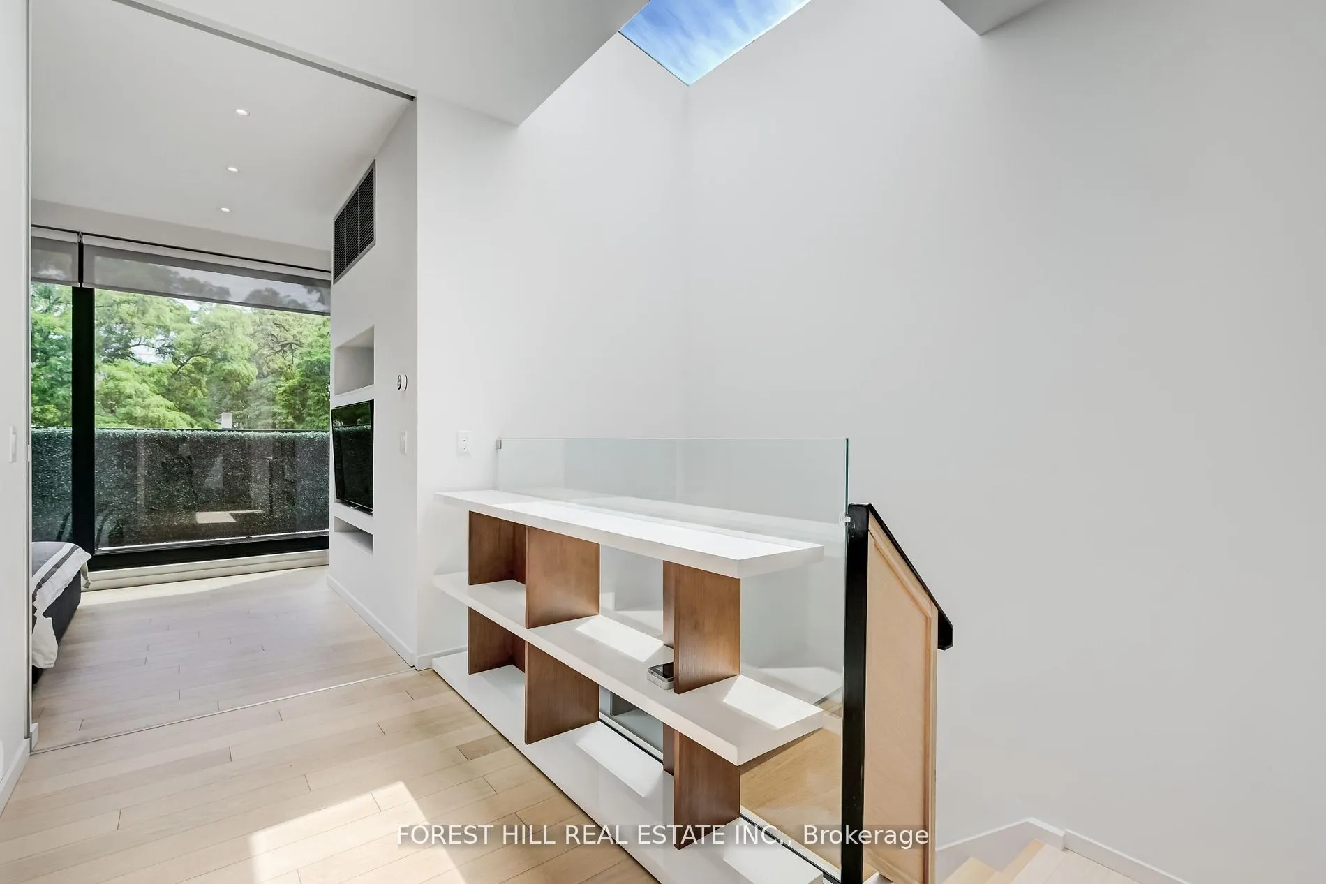 117 Robert Street, #4