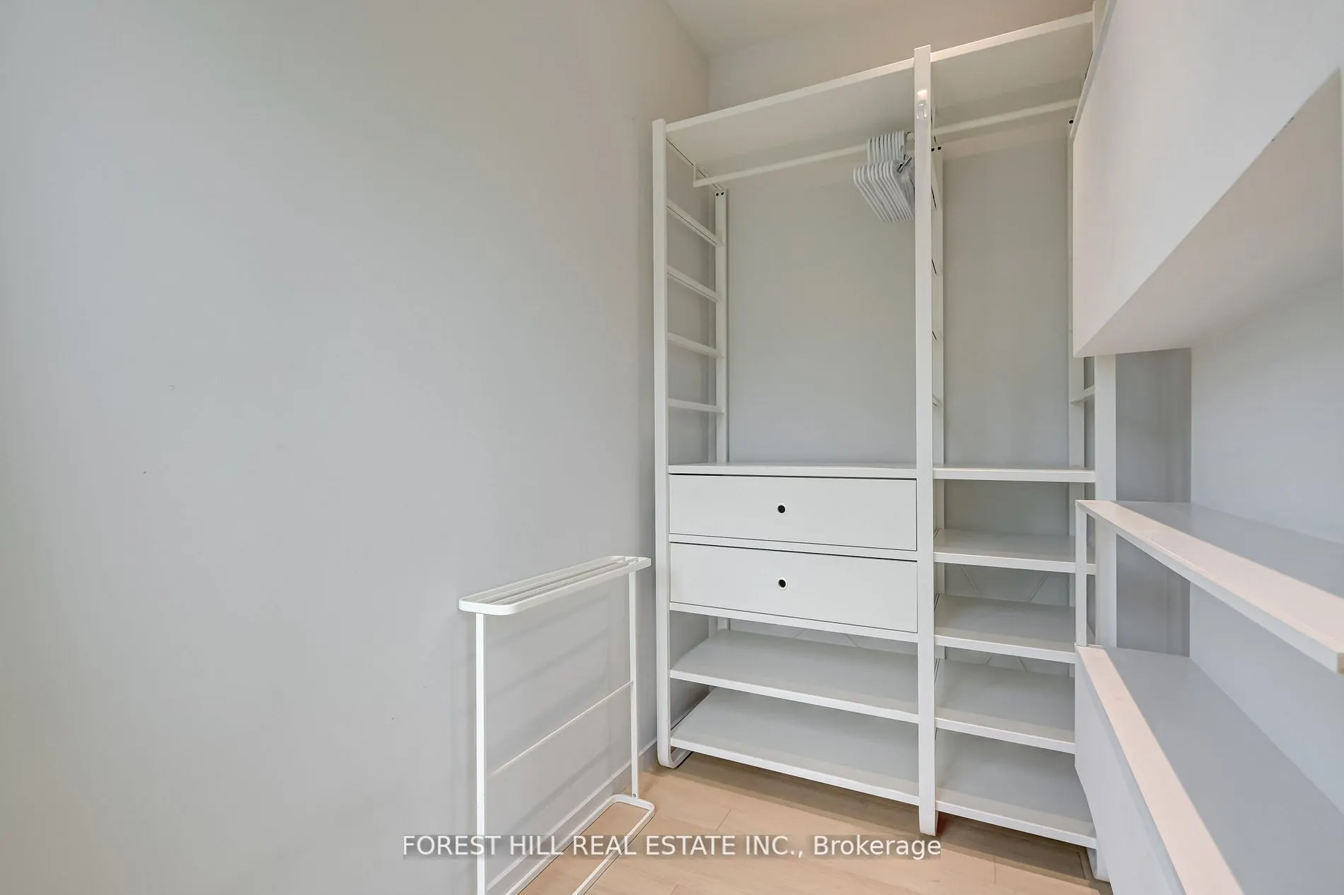 117 Robert Street, #4